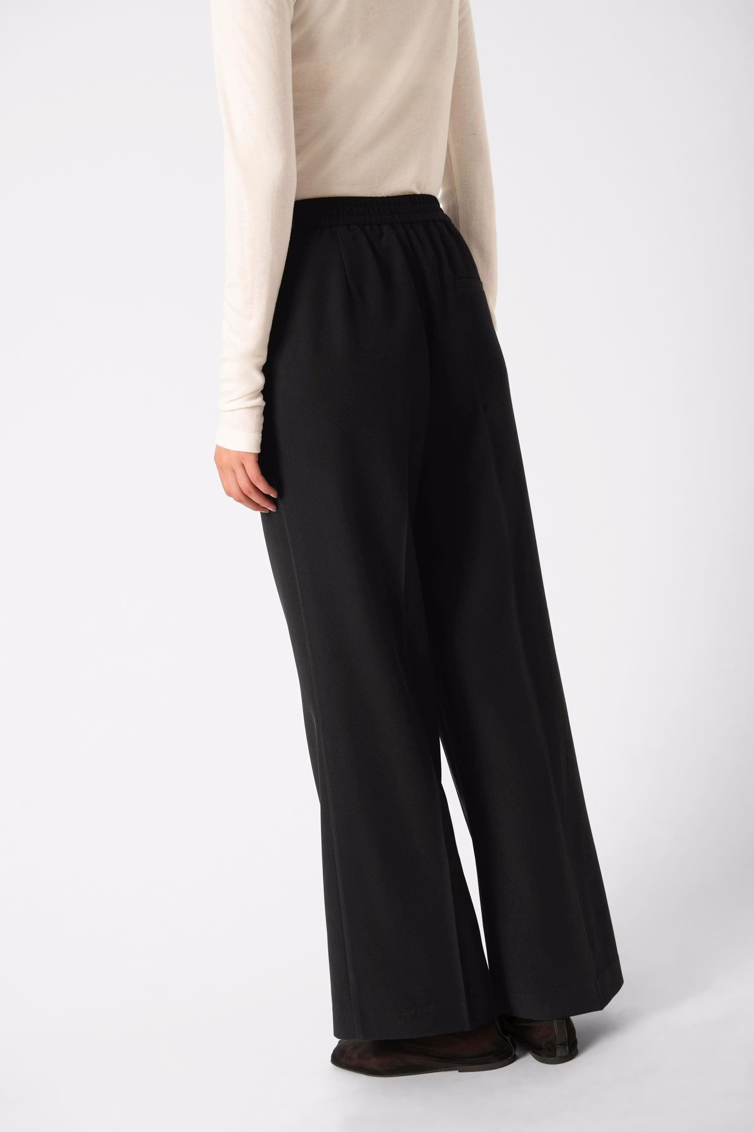 SLCewtona Bukser LOOKBOOK BACK 30408347-194008