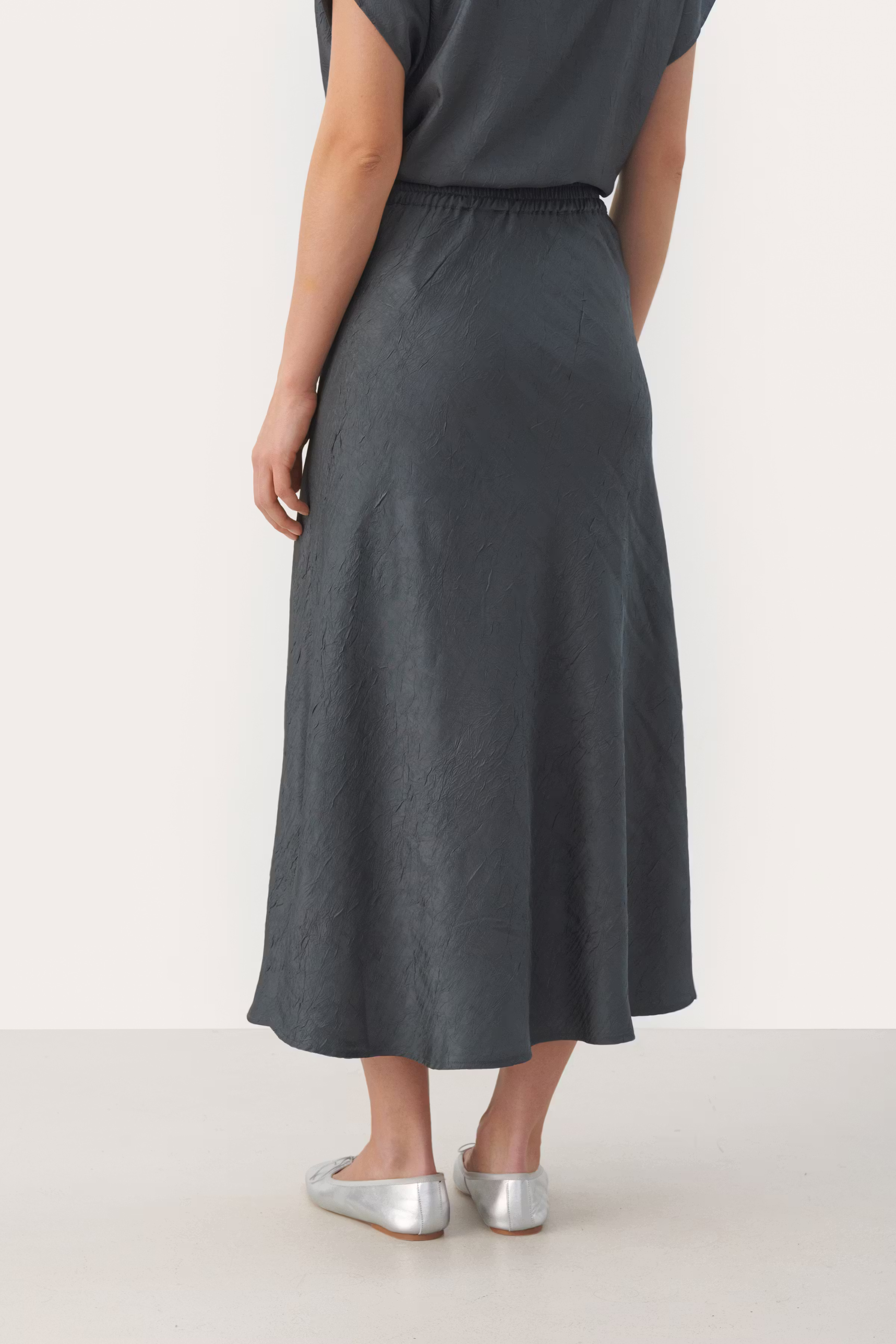 EjsaPW Lange Rock LOOKBOOK BACK 30308517-194215