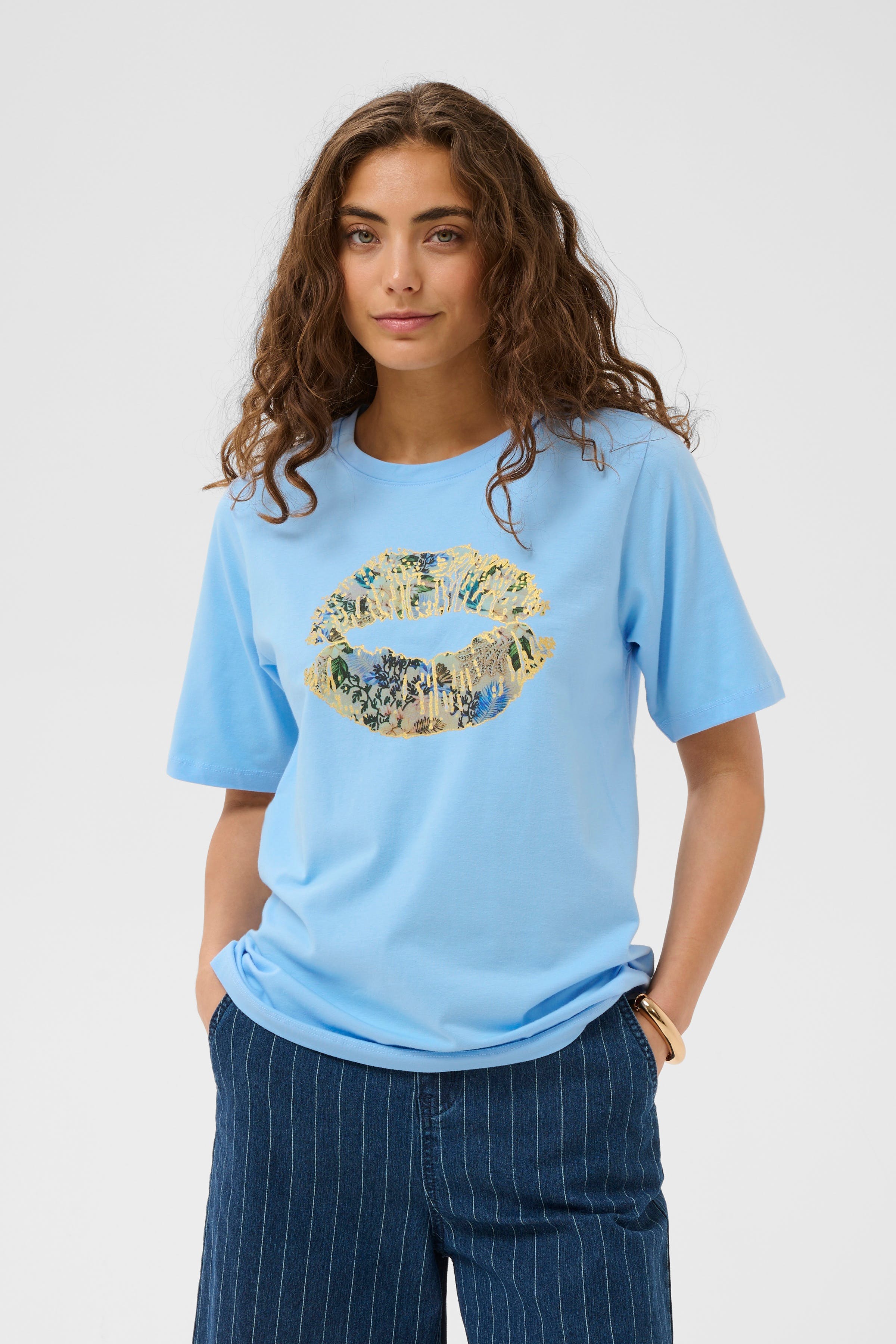 CUcilie T-shirt LOOKBOOK FRONT 50113202-144214