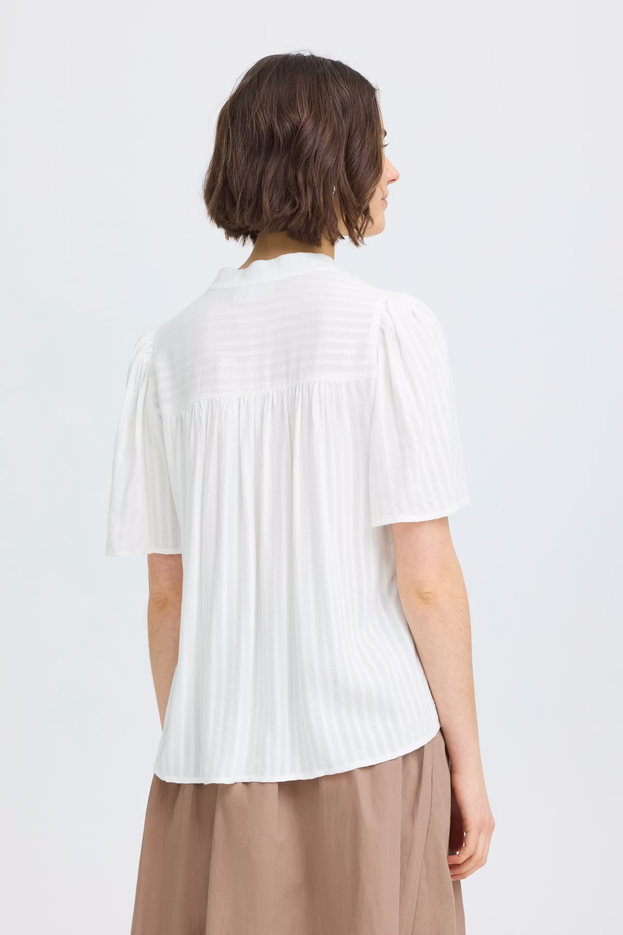 FRVILLIA Blouse LOOKBOOK BACK 20617810-110701