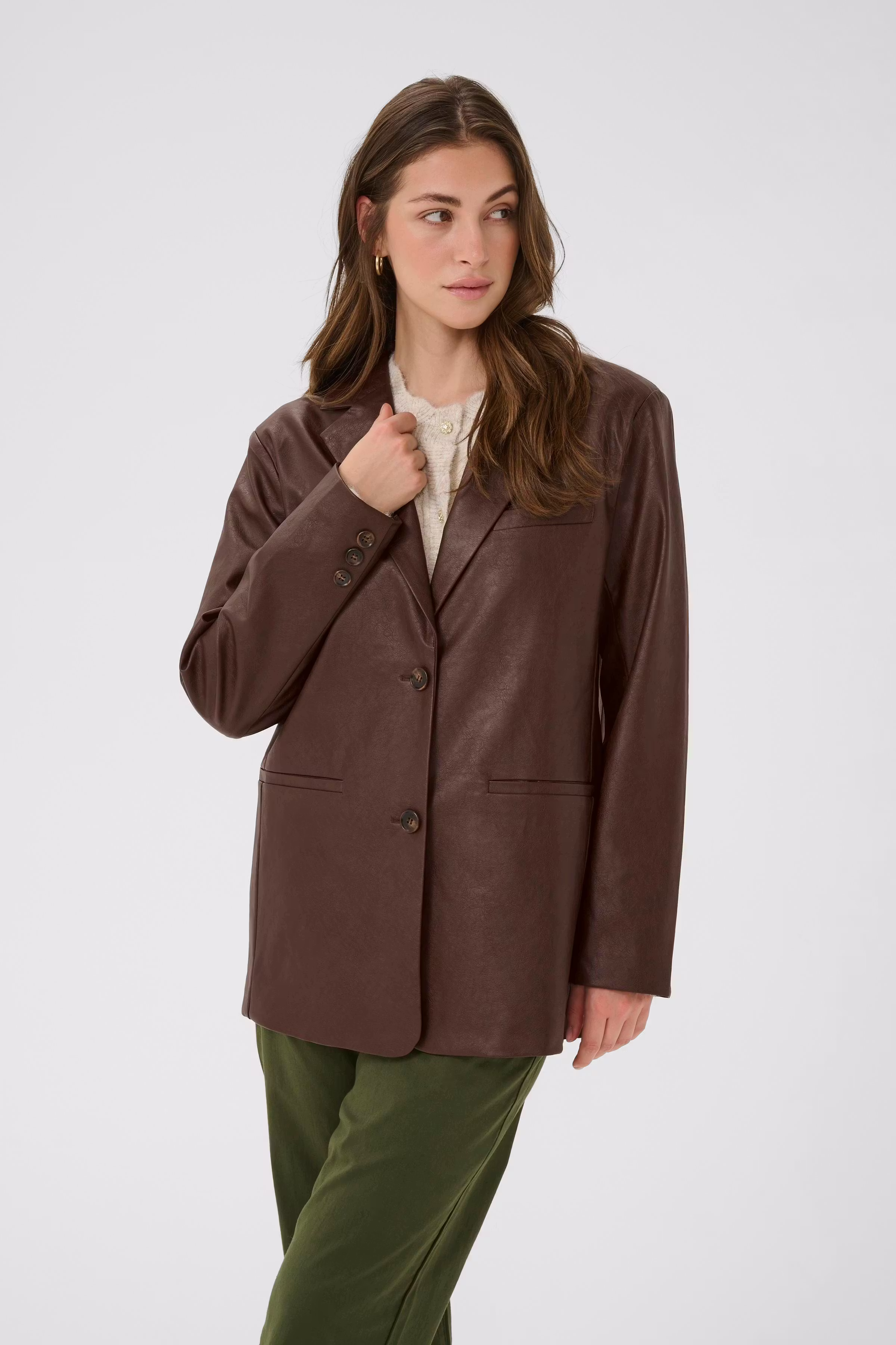 CRPaloma Blazer LOOKBOOK FRONT 10614243-108276