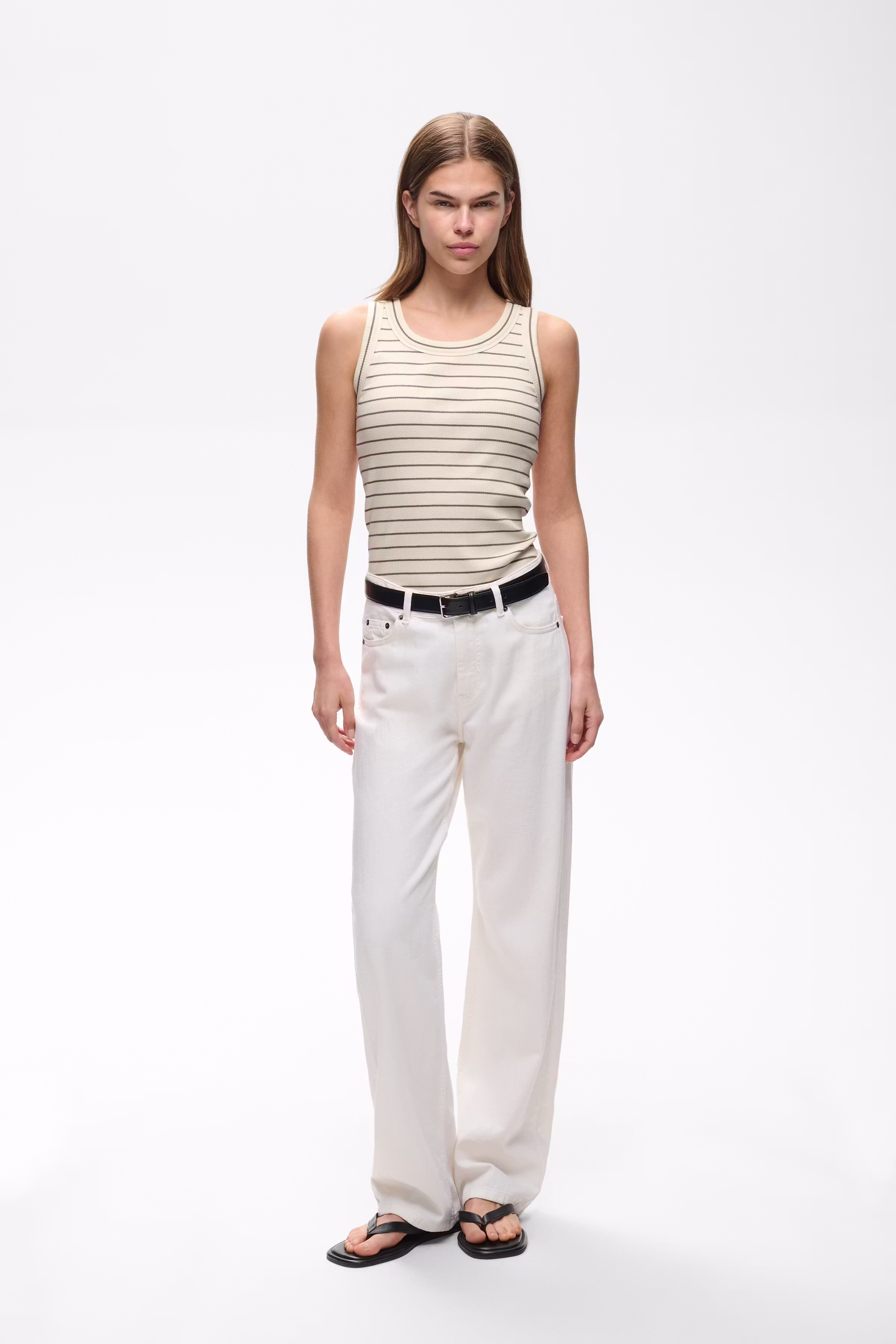 DagnaIW Top LOOKBOOK FRONT 30107268-305171