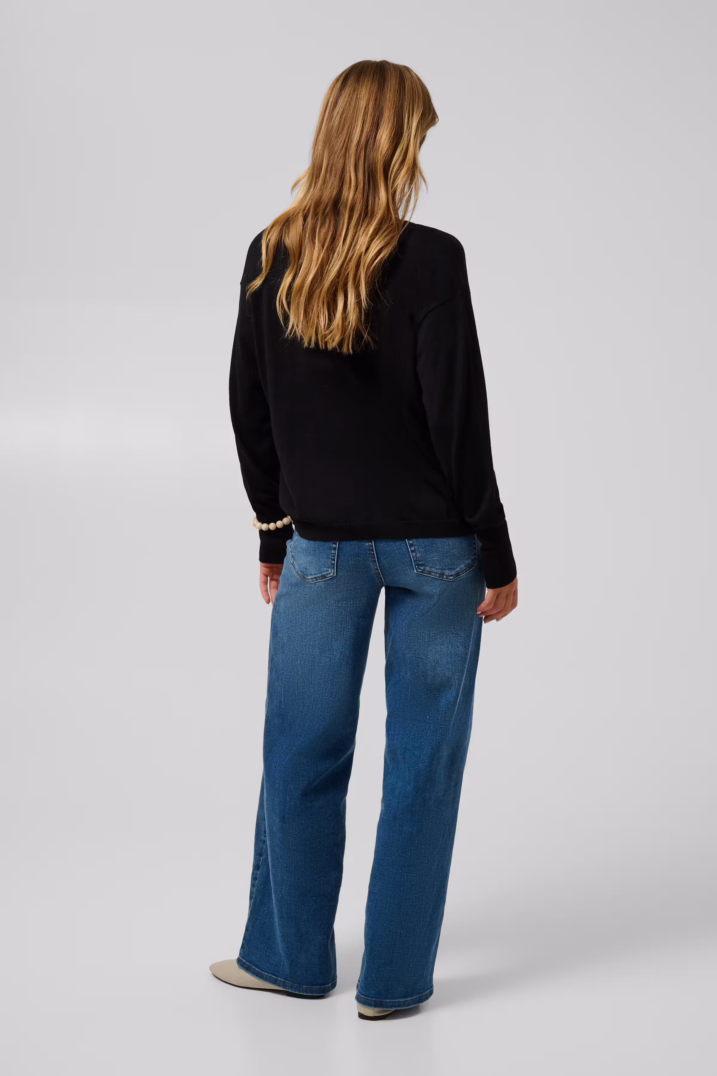 KAlizza Pullover LOOKBOOK BACK 10512364-100121