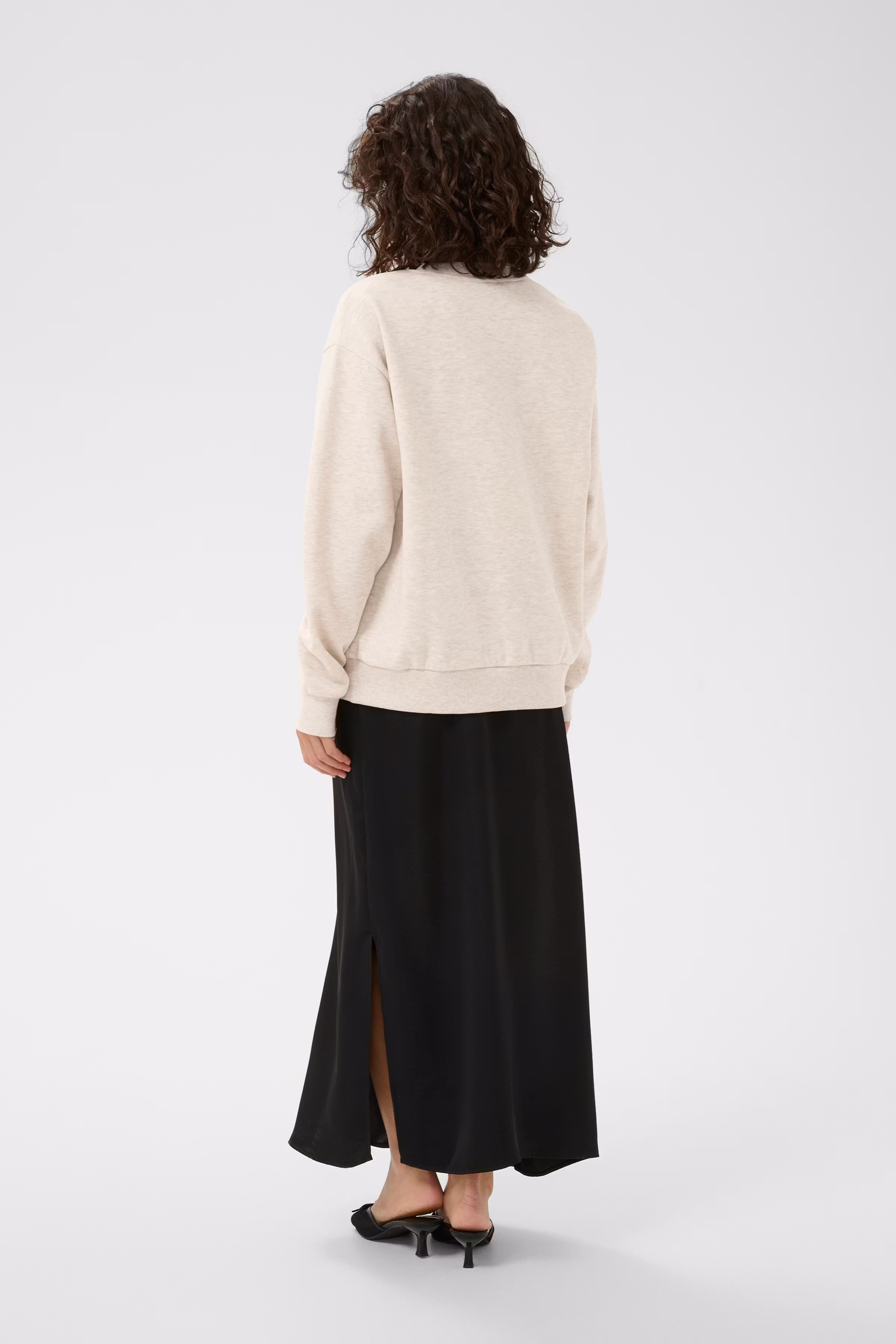 KAmelody Sweatshirt LOOKBOOK FRONT 10511456-1513051