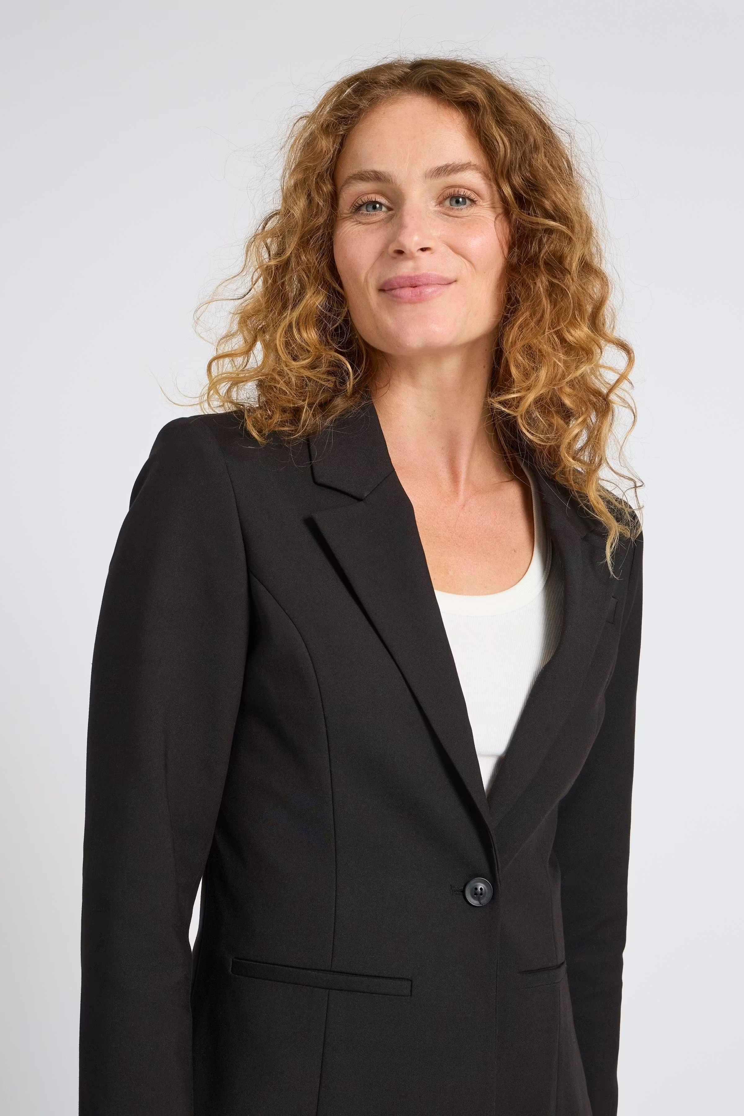 PZBINDY Blazer LOCATION NONE 50210337-193911