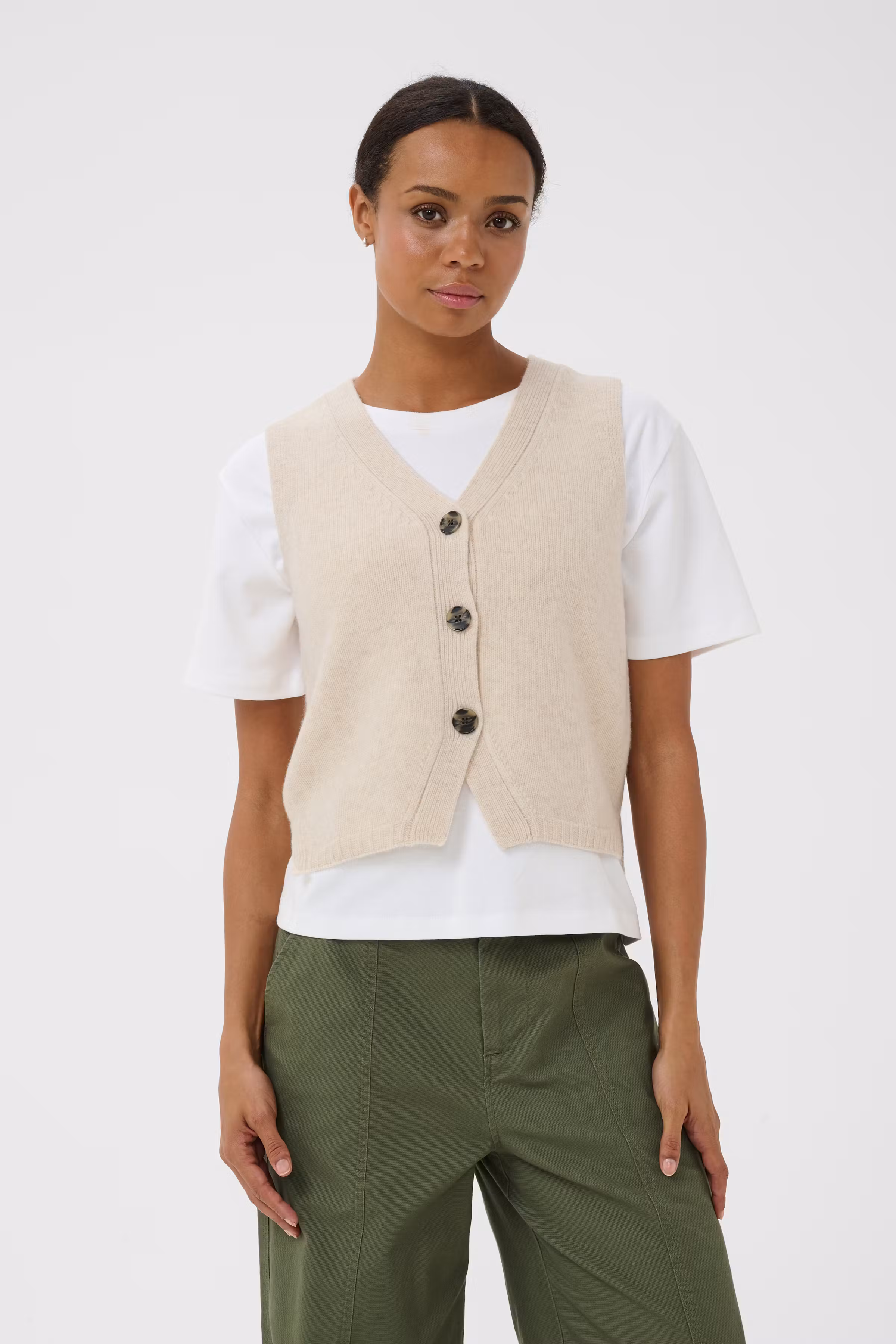 SylvaPW Vest LOOKBOOK FRONT 30310052-1304011