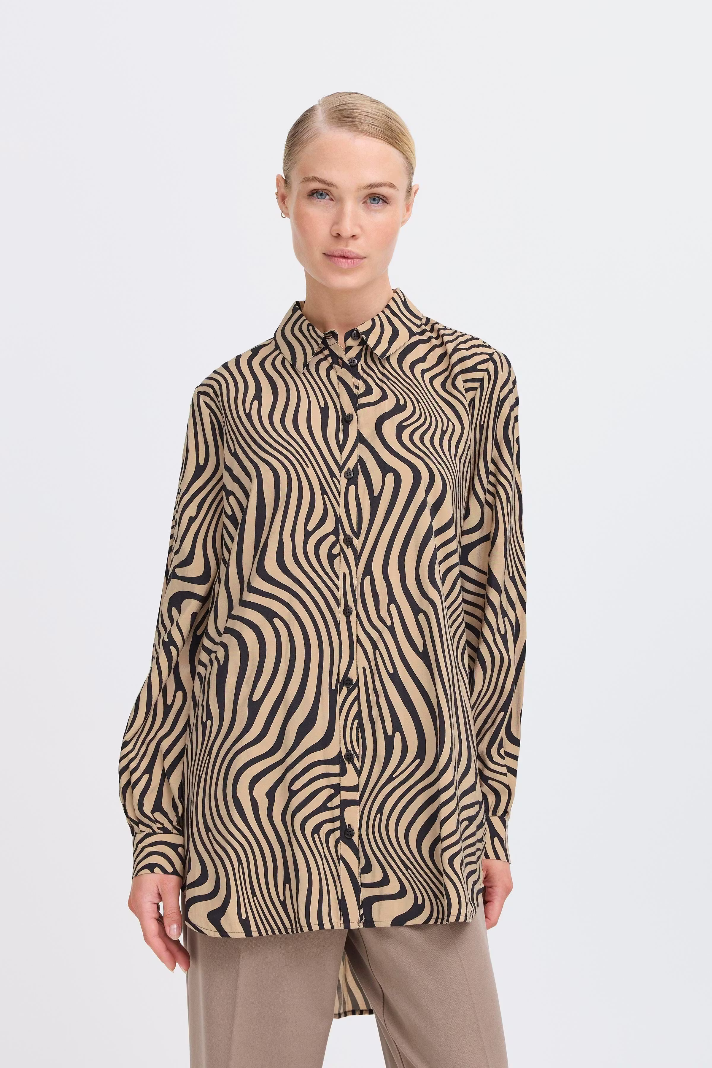 BYHELVIG Skjorte LOOKBOOK FRONT 20817037-204960