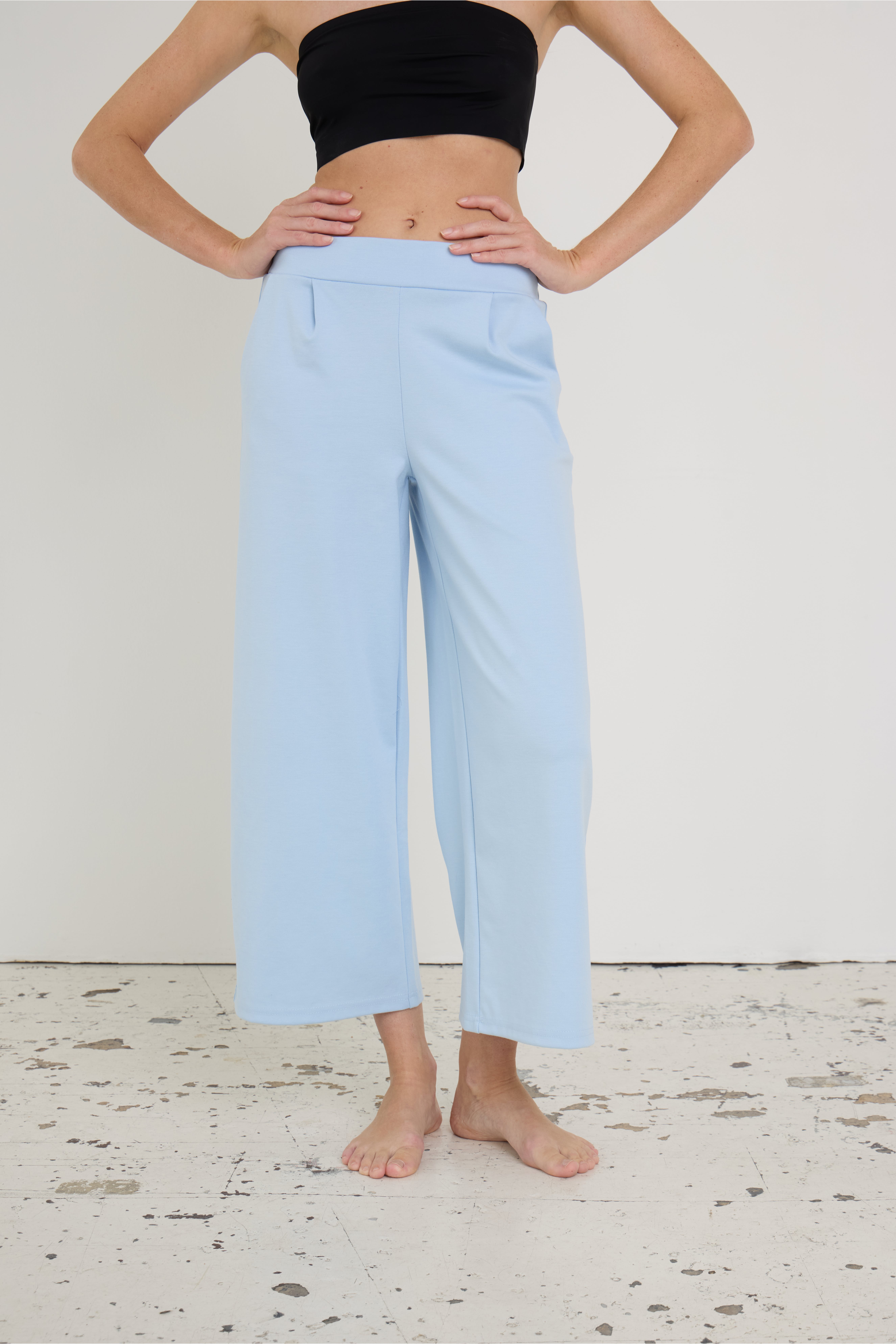 IHKATE WIDE Trousers LOCATION NONE 20116301-144115