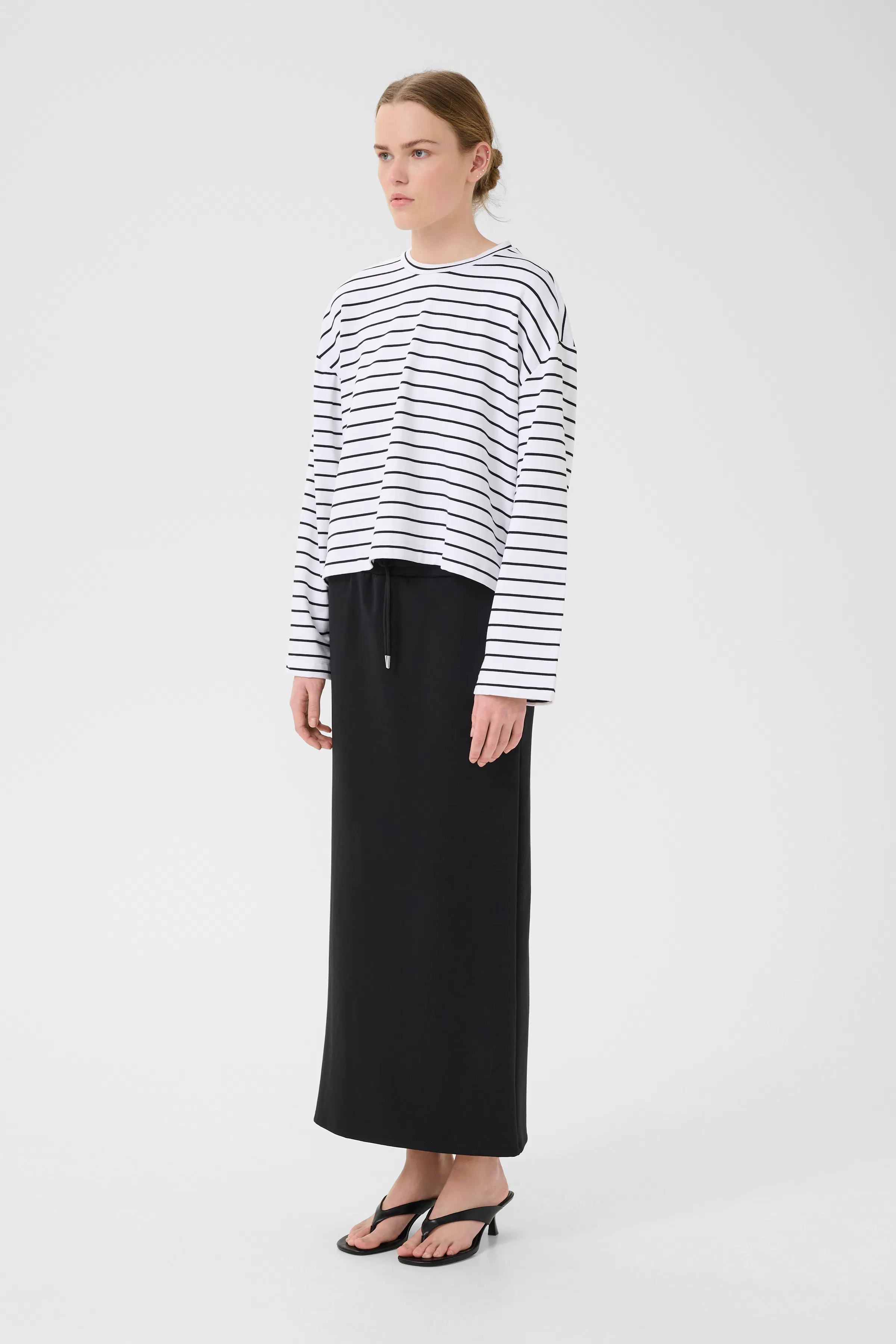 GZimina Kjol LOOKBOOK FRONT 10910115-100017