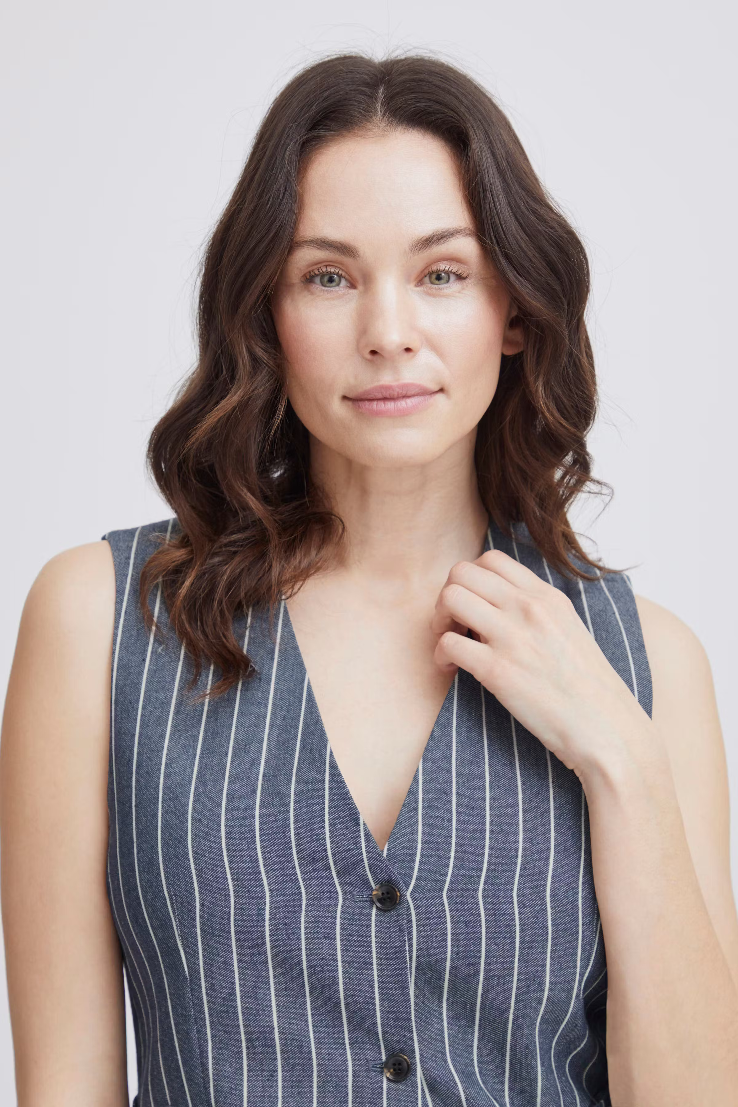 FXRIANNA Vest LOOKBOOK DETAIL 20615353-200119