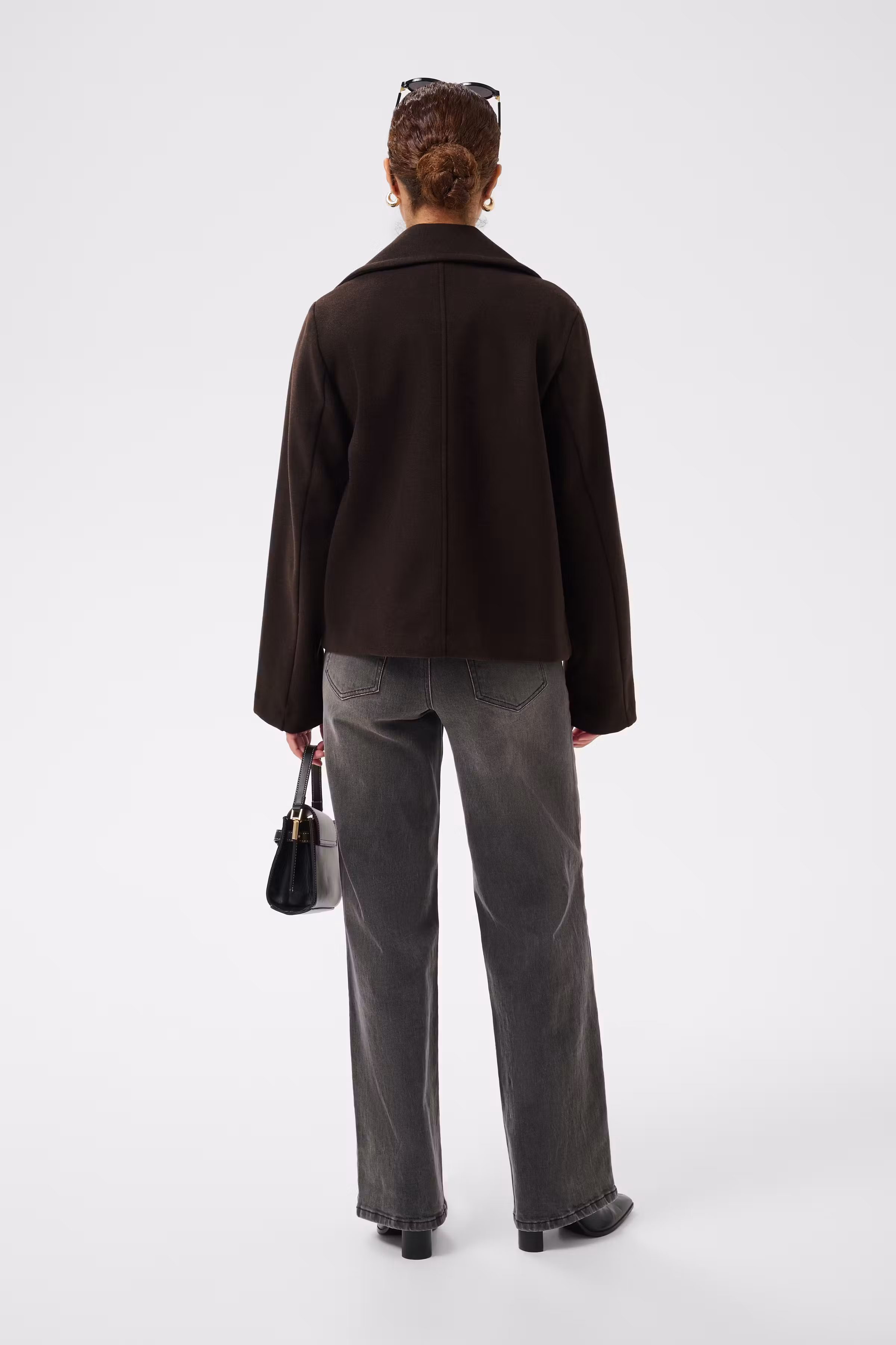 KAsaturn Mantel LOOKBOOK BACK 10511860-190915