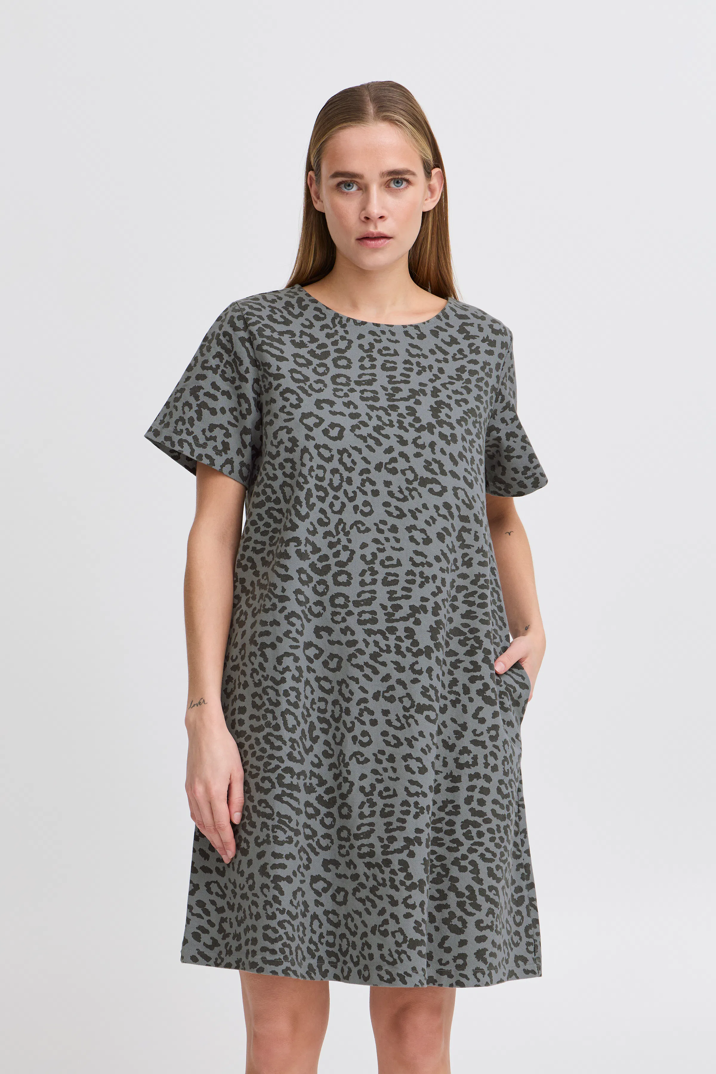 IXJILLA Jurk LOOKBOOK FRONT 20123640-205225