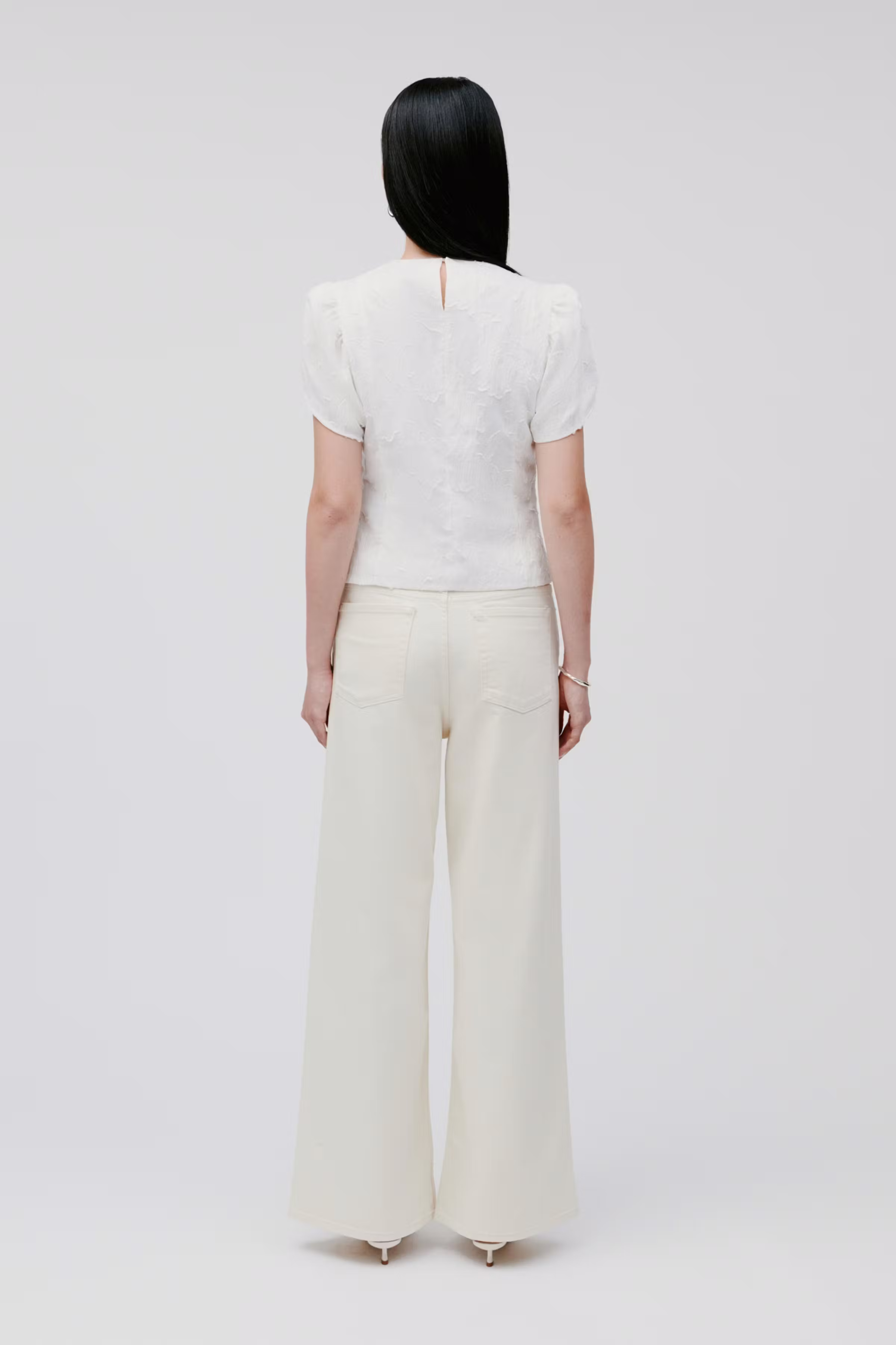 ELODIE Blouse LOOKBOOK BACK 30600738-WH010