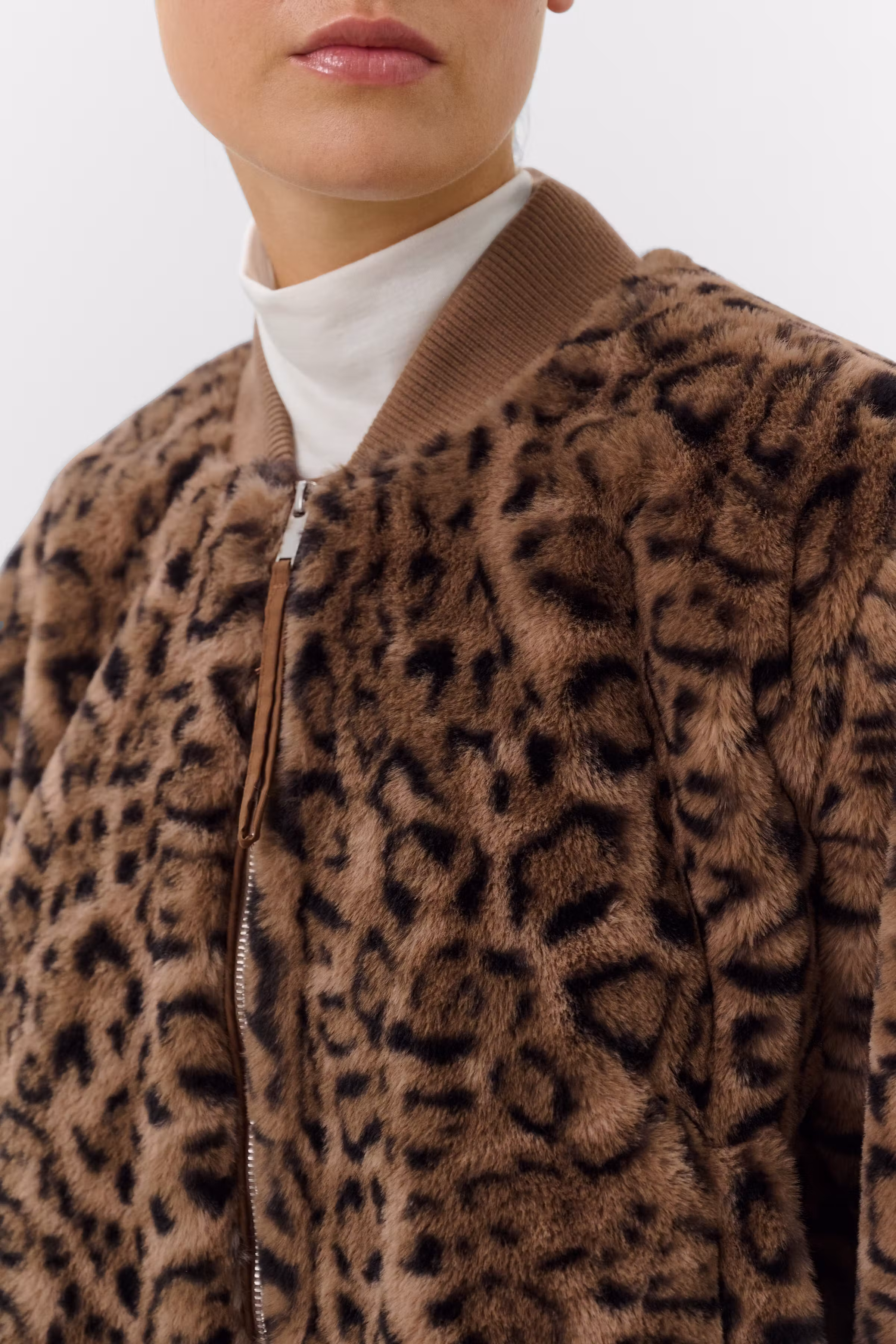 SLLeona Outerwear LOOKBOOK DETAIL 30409649-305404