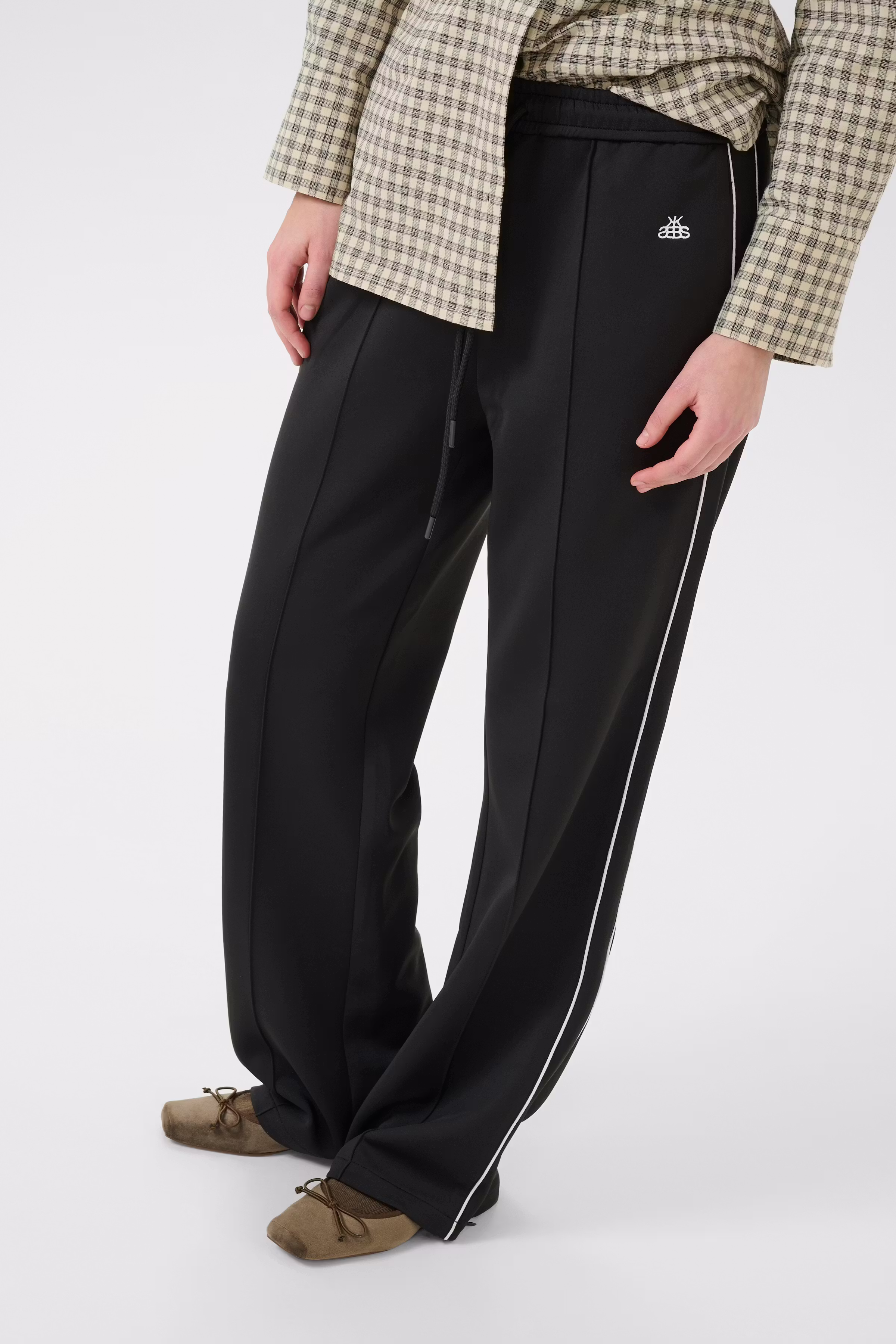 KBBarbara Sweatpants LOOKBOOK FRONT 10105595-194008