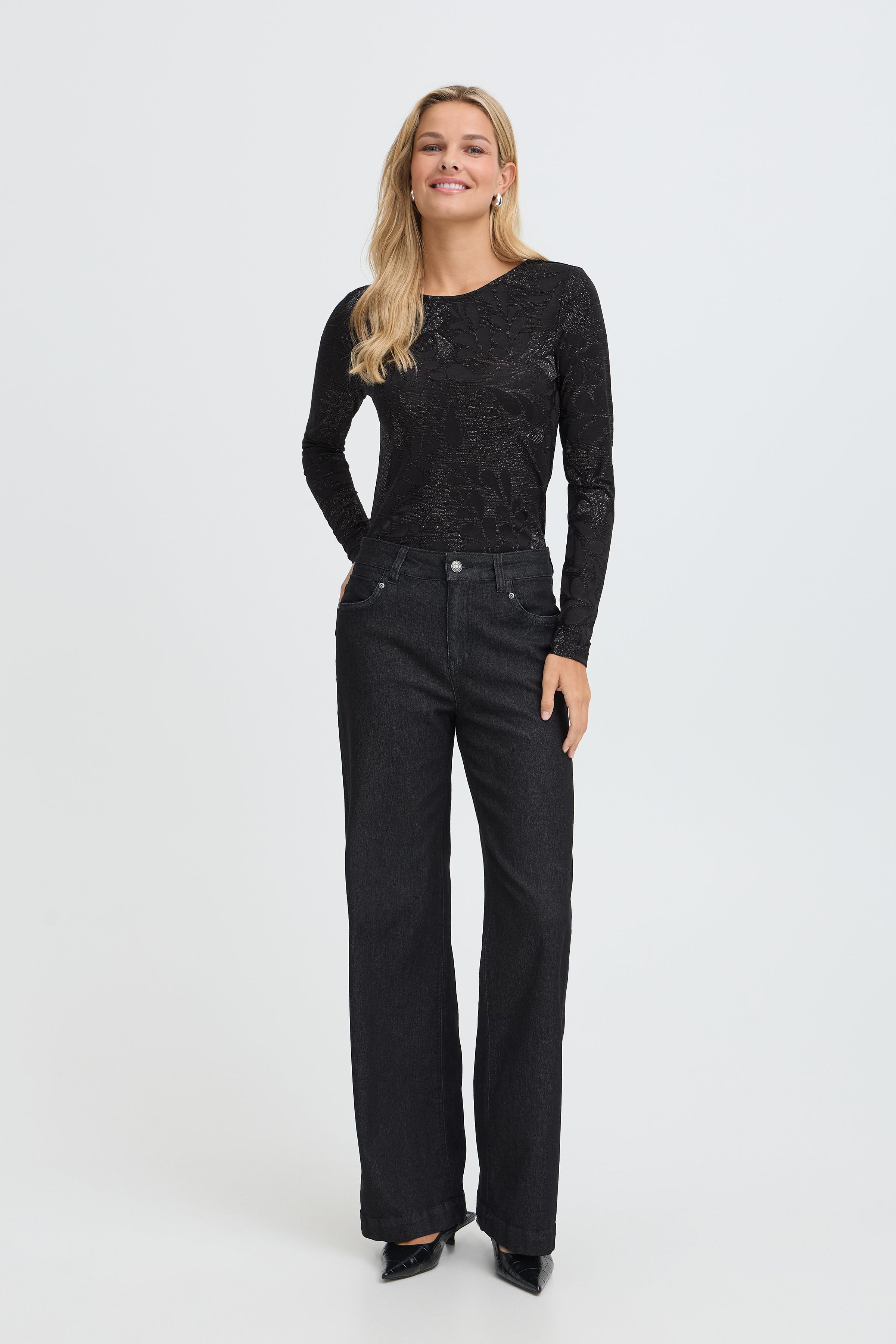 FRMARGOT T-shirt LOOKBOOK FRONT 20618529-194008