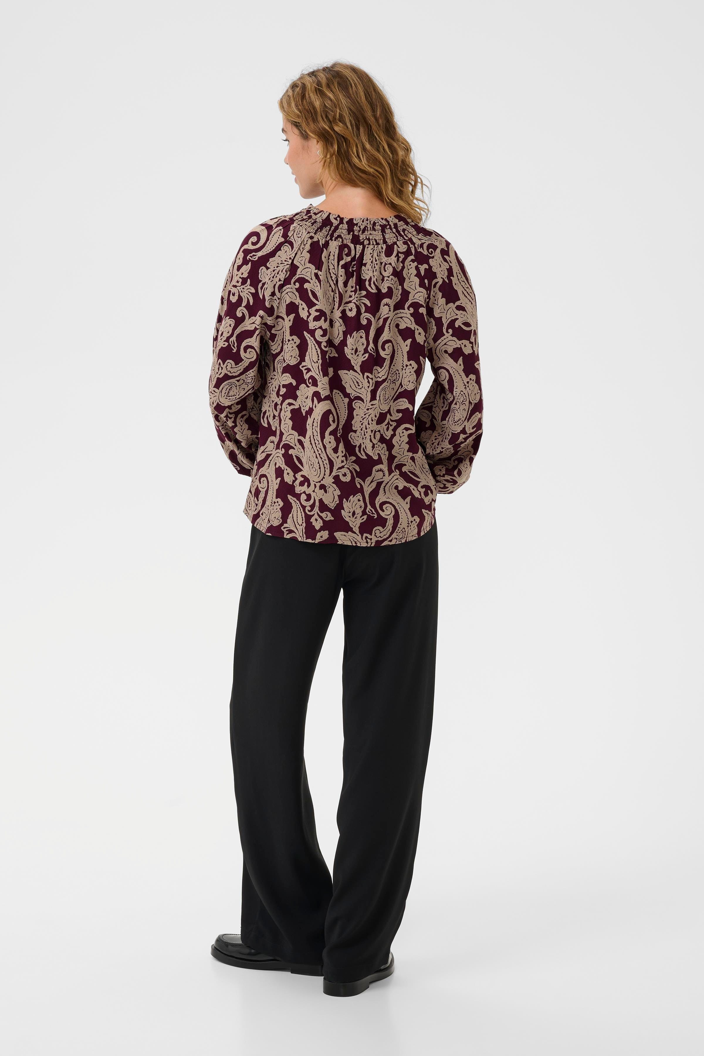 CRLucy Blouse LOOKBOOK BACK 10613156-109288