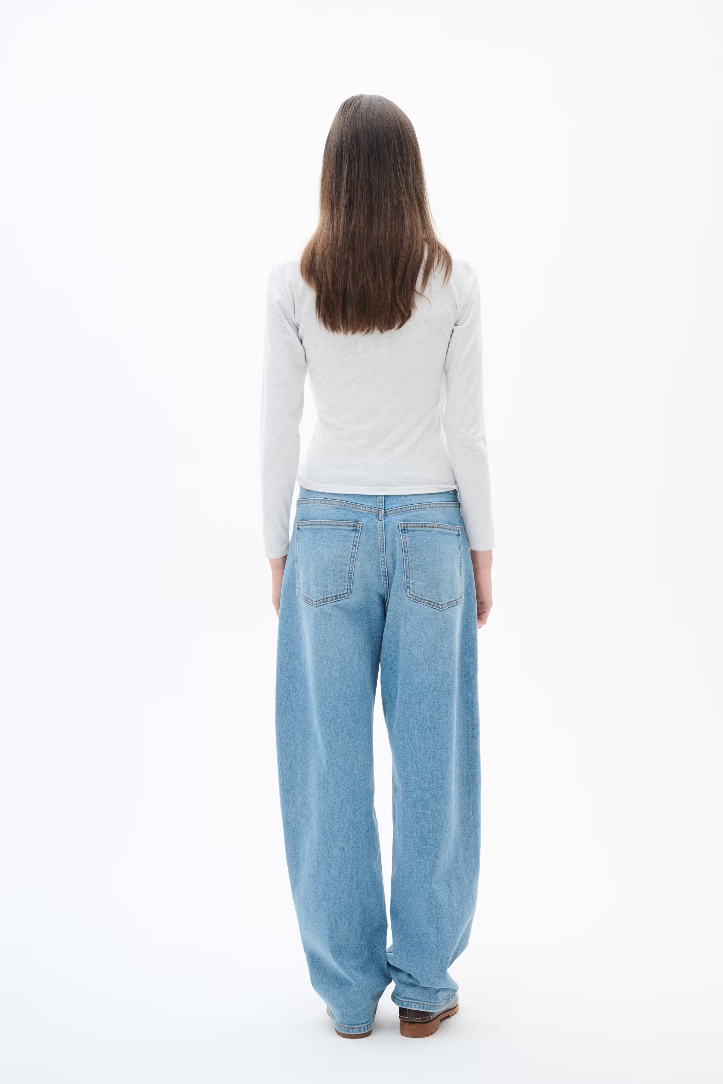 PheifferIW Barrel Jeans LOOKBOOK BACK 30109169-303499