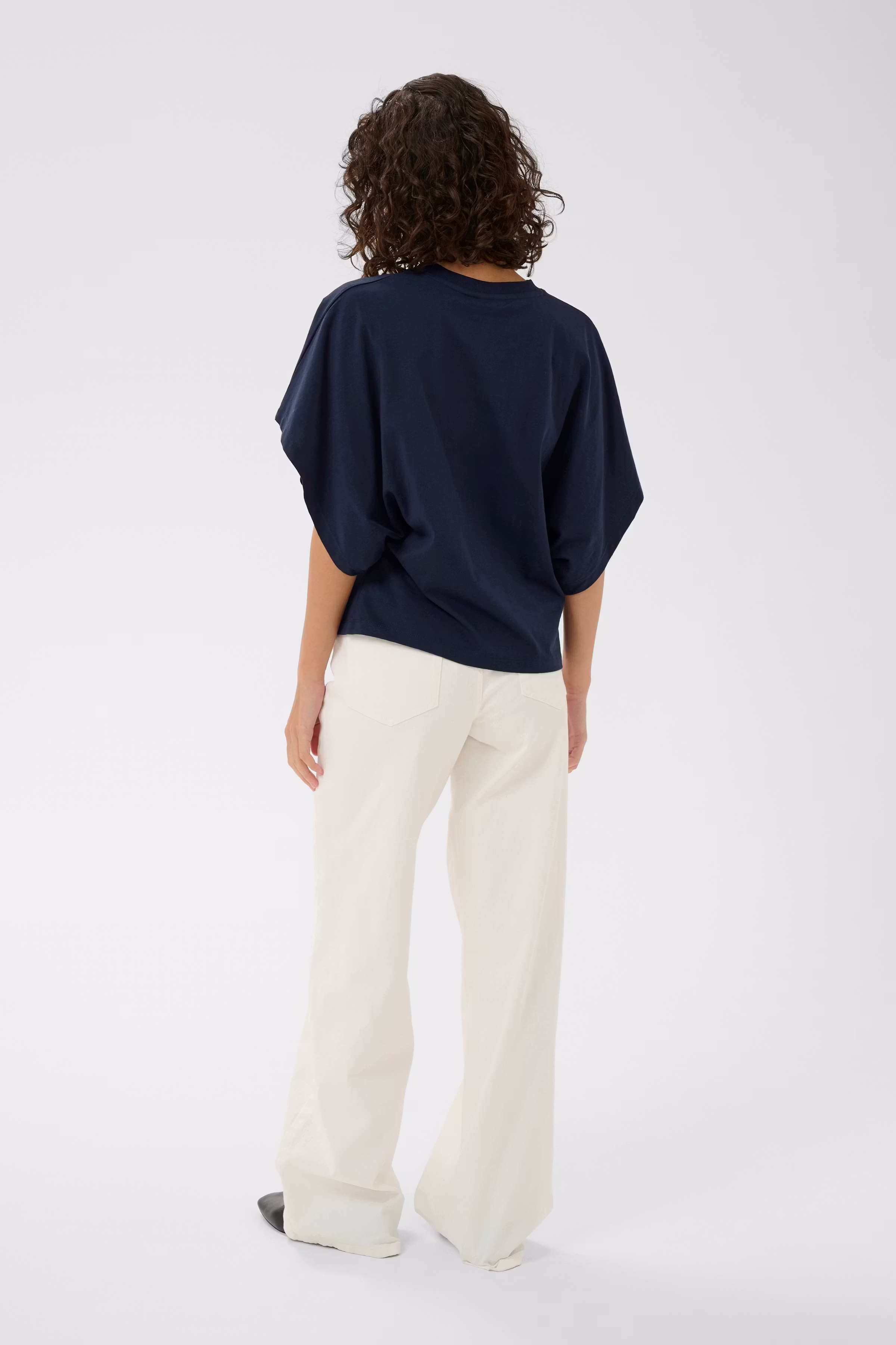 KAstormy T-shirt LOOKBOOK BACK 10511513-194020