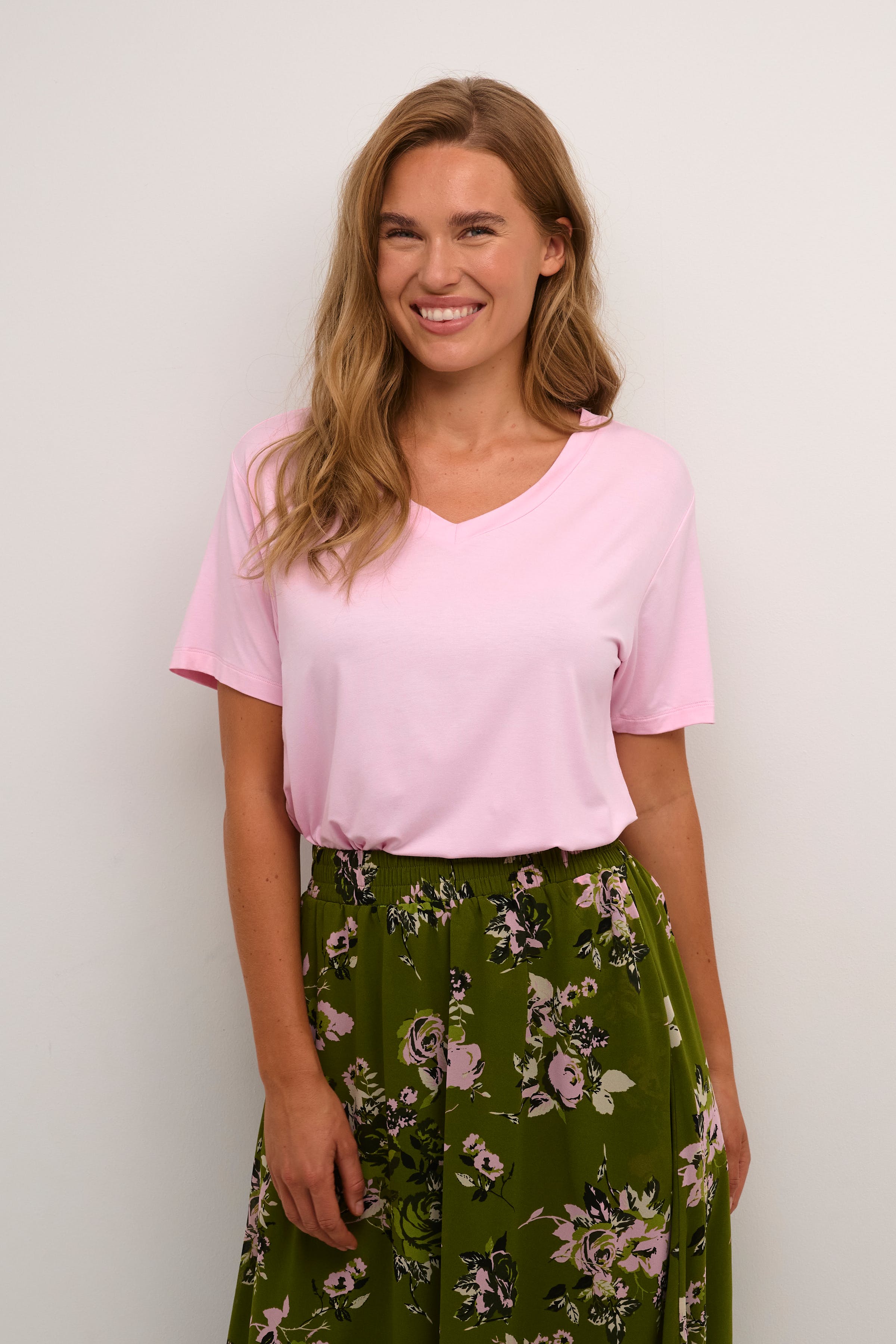 KAfrida T-shirt LOOKBOOK FRONT 10508581-132805