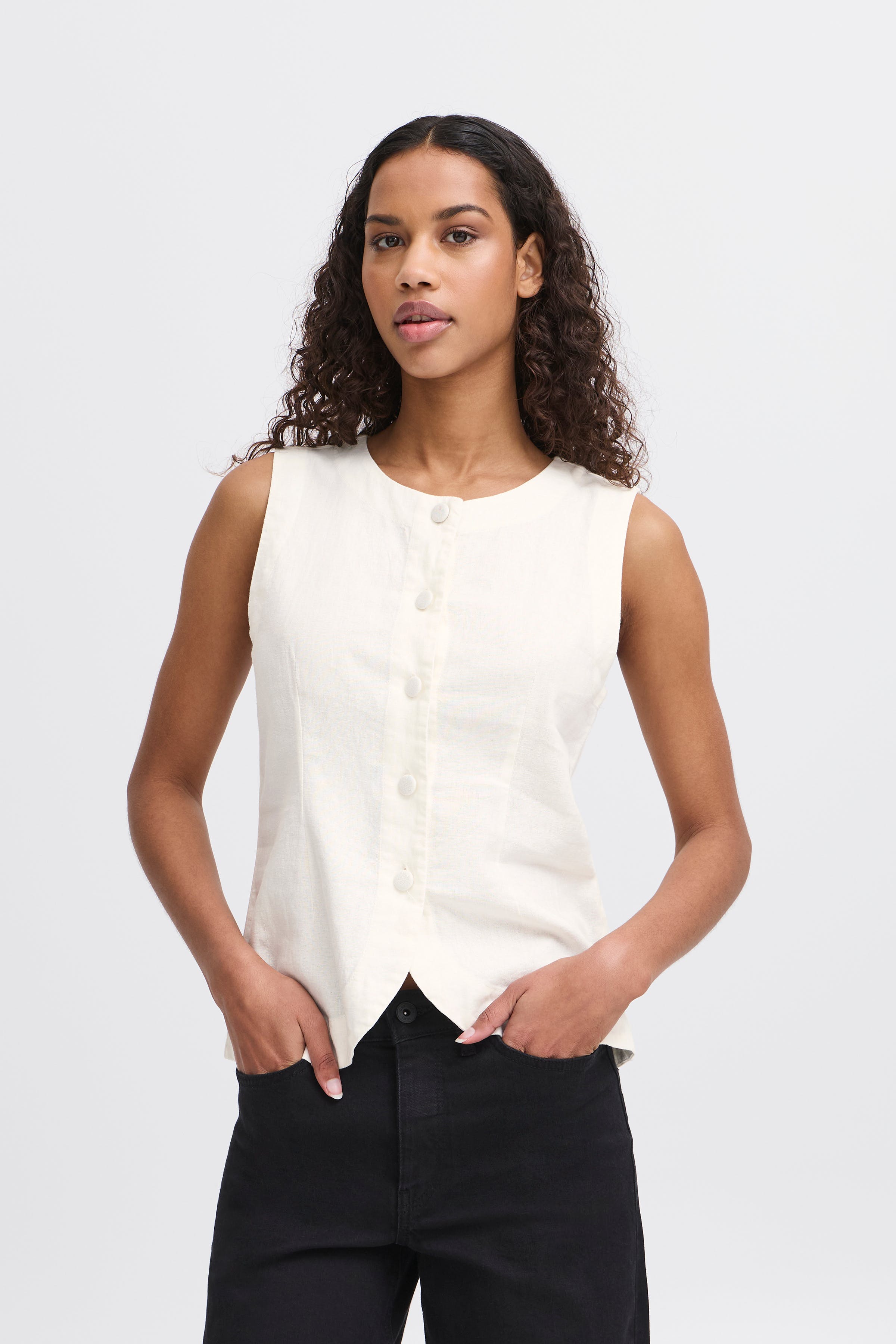 IHLINNO Waistcoat LOOKBOOK FRONT 20122914-114201