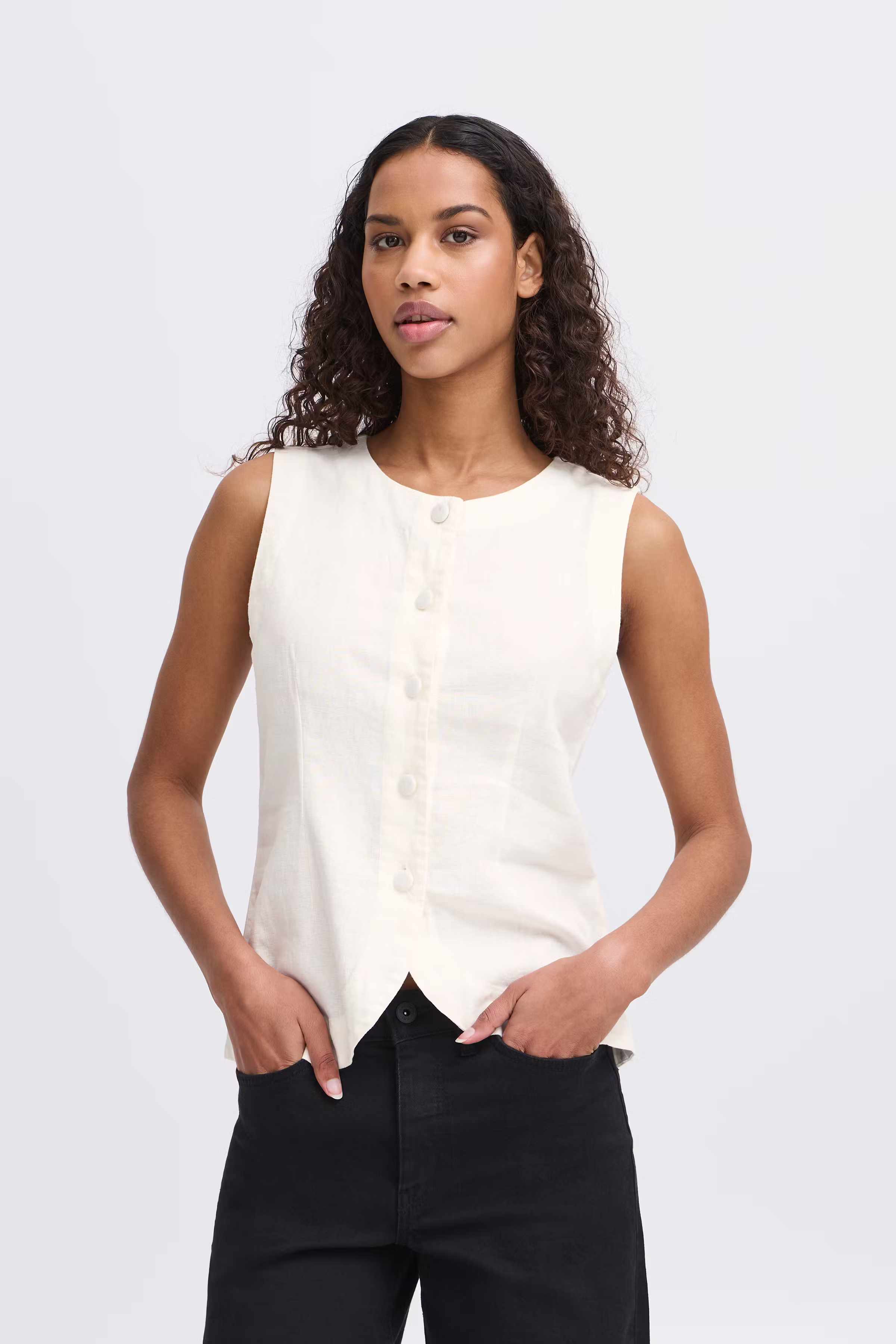 IHLINNO Waistcoat LOOKBOOK FRONT 20122914-114201