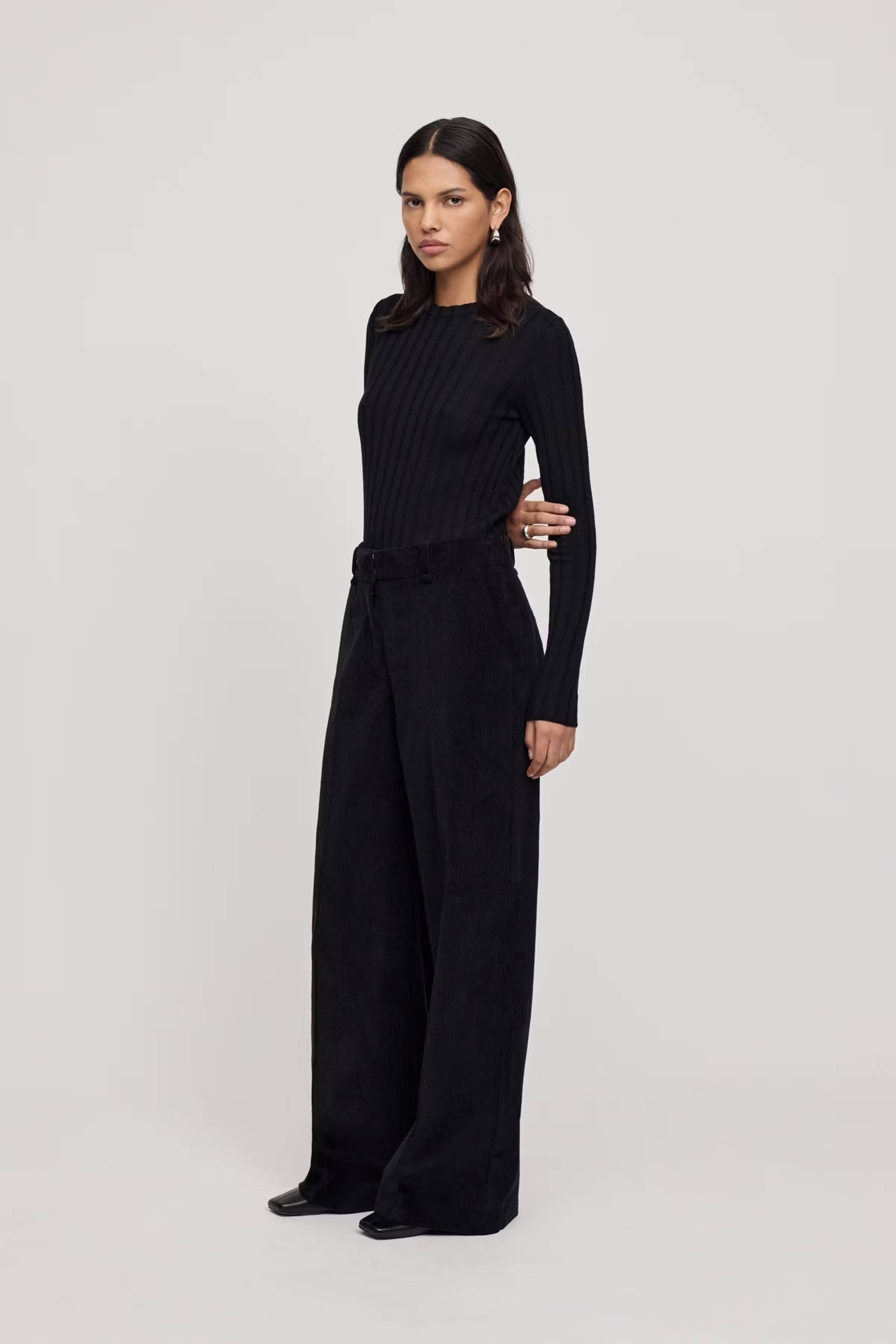 PERNILLE Trousers LOOKBOOK FRONT 30600618-BK999