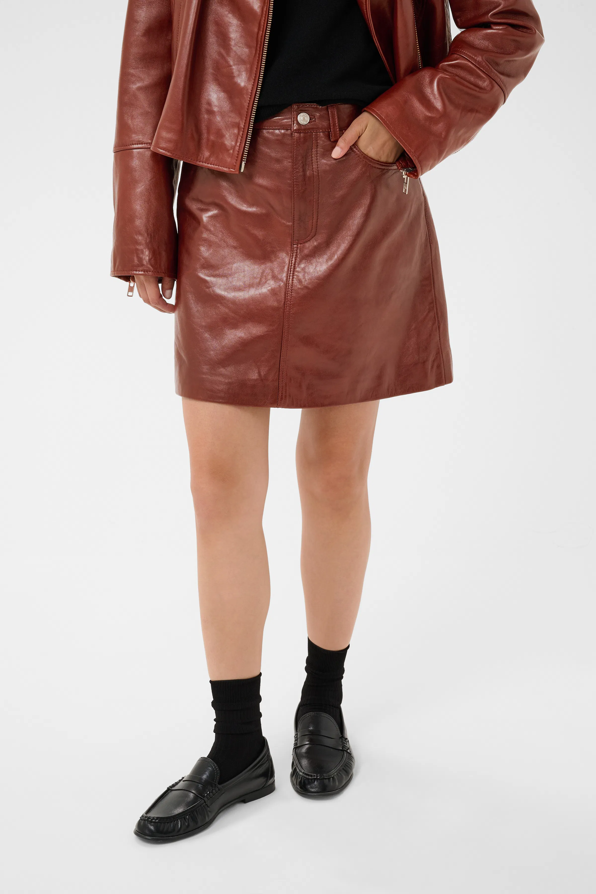 CilliePW Skirt LOOKBOOK FRONT 30310887-191428