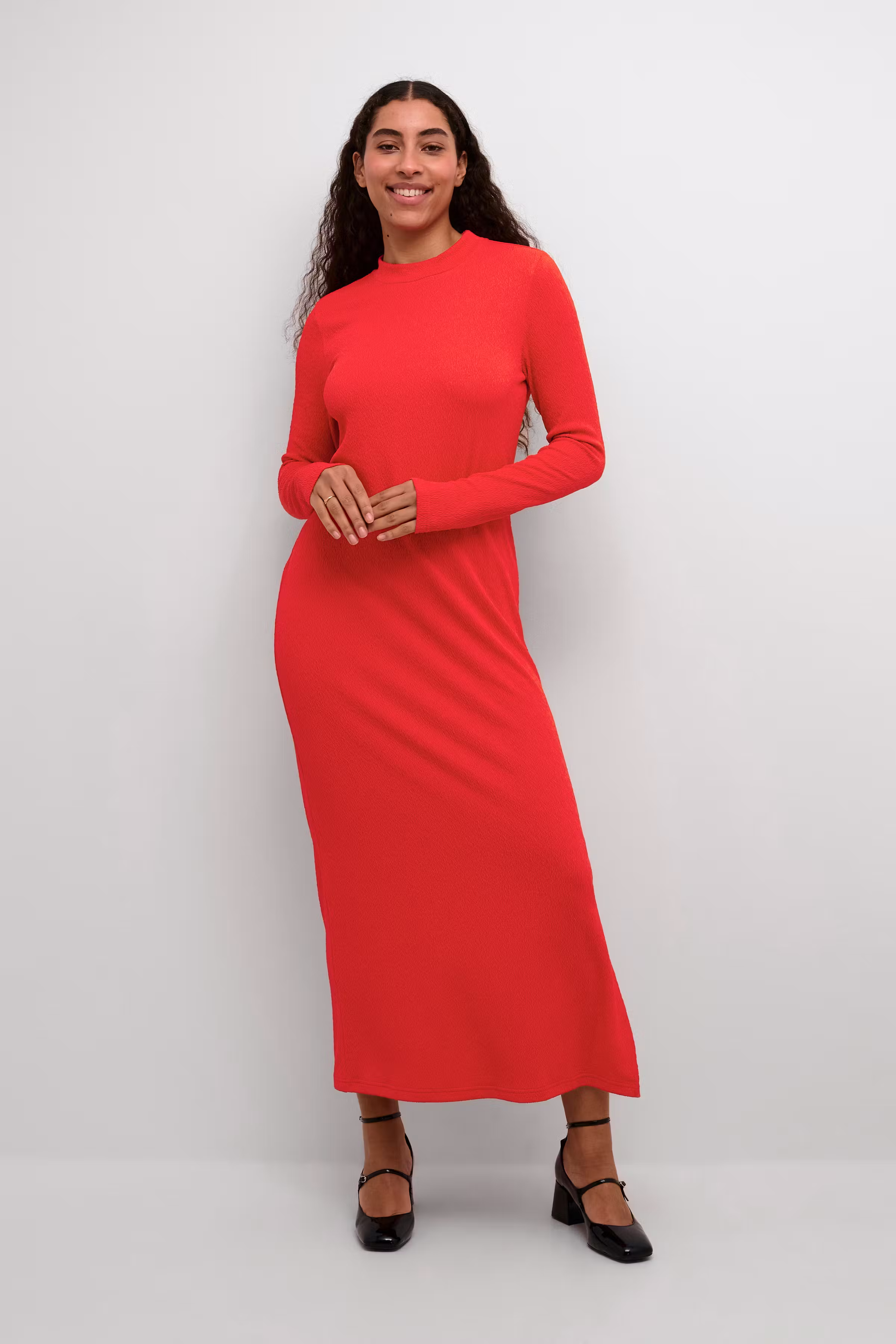 KArobin Dress LOOKBOOK FRONT 10509014-106693