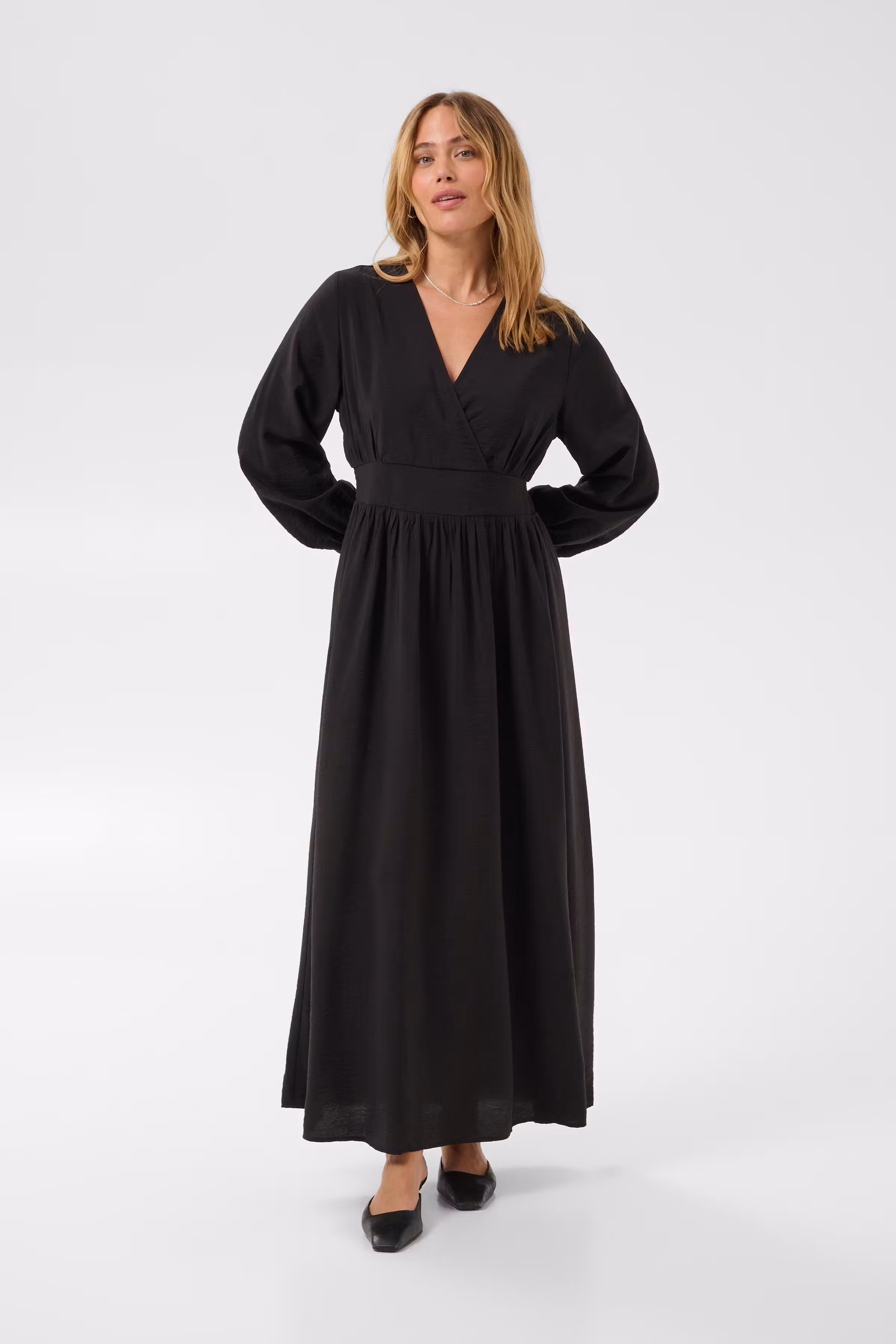 KAsirena Kleid LOOKBOOK FRONT 10513203-194008