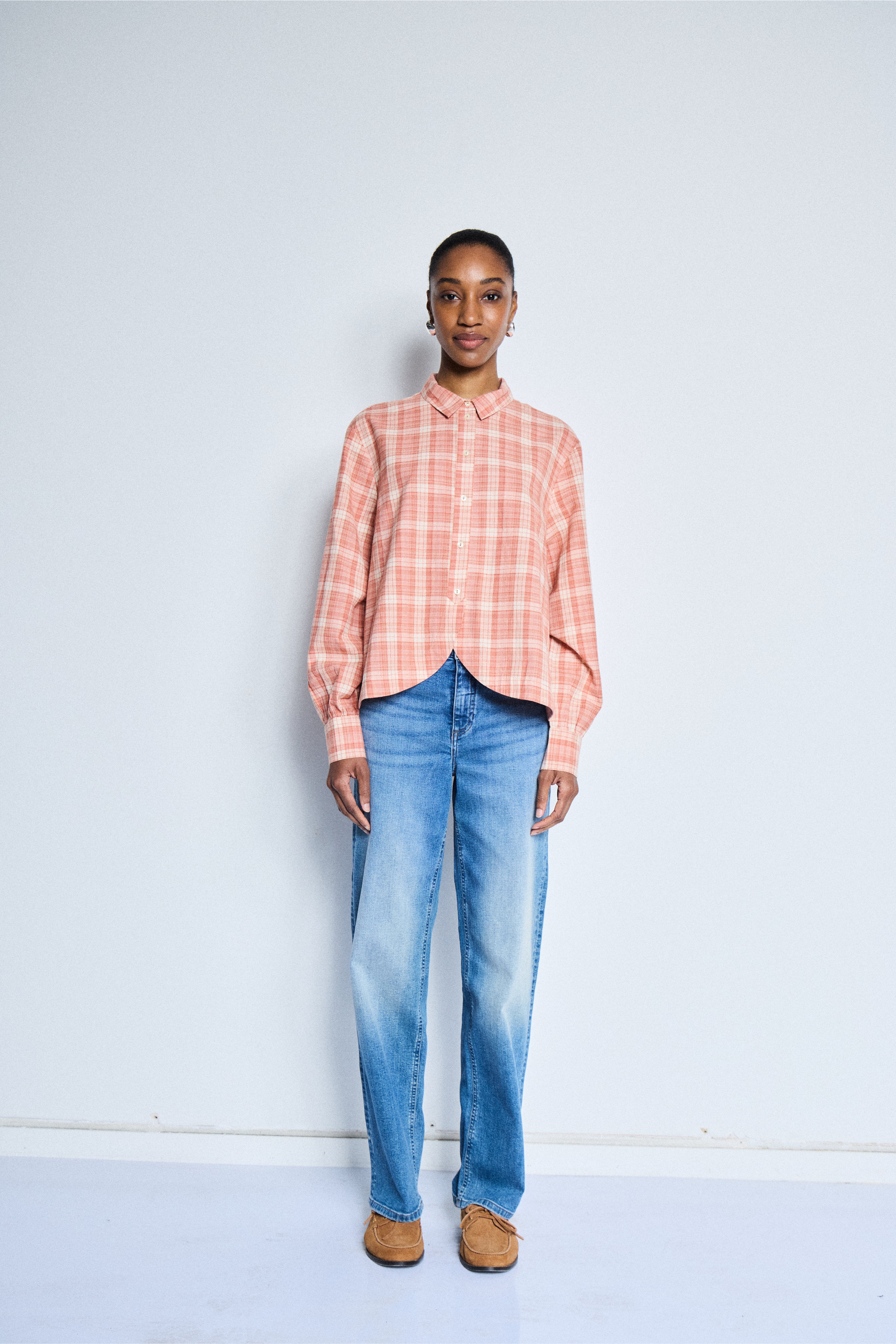 IHTWIGGY STRAIGHT Jeans LOCATION NONE 20119128-19044