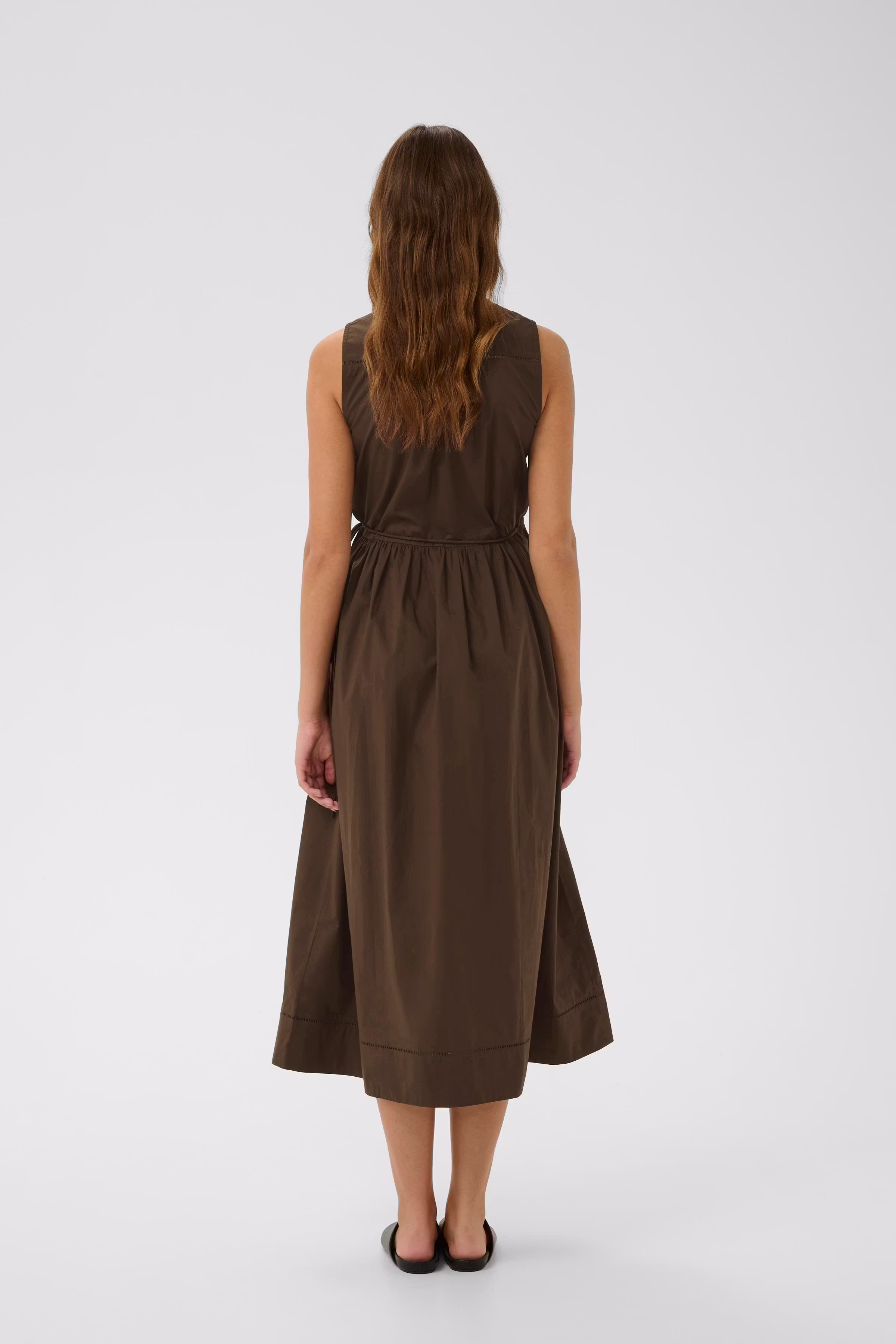 DaffodilIW Kjole LOOKBOOK BACK 30111263-191015