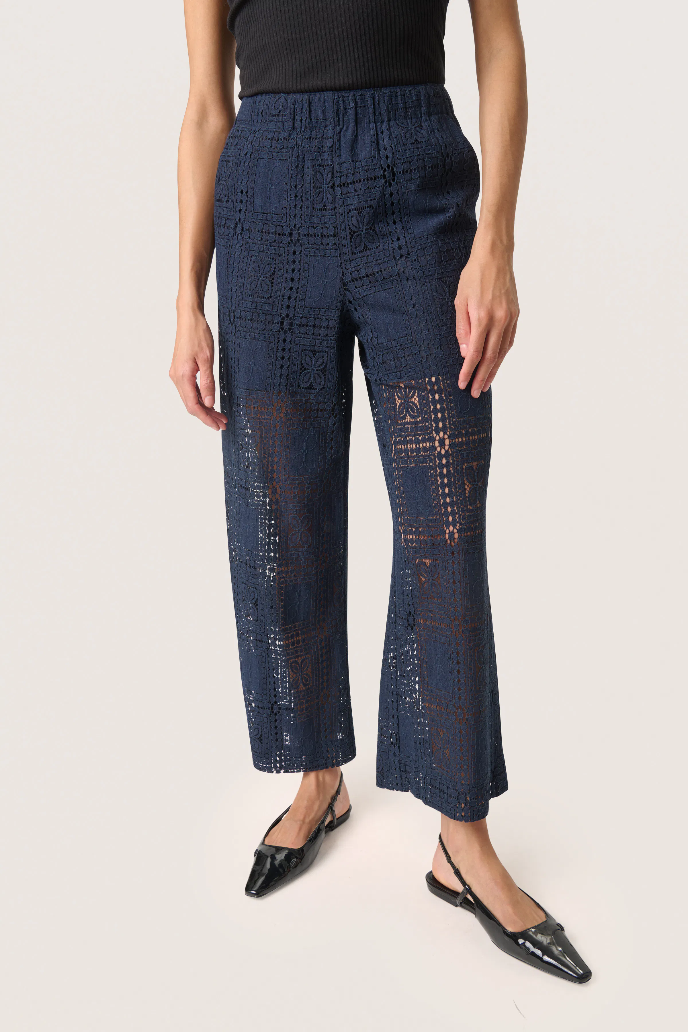 SLCoopelia Bukser LOOKBOOK FRONT 30408333-193924