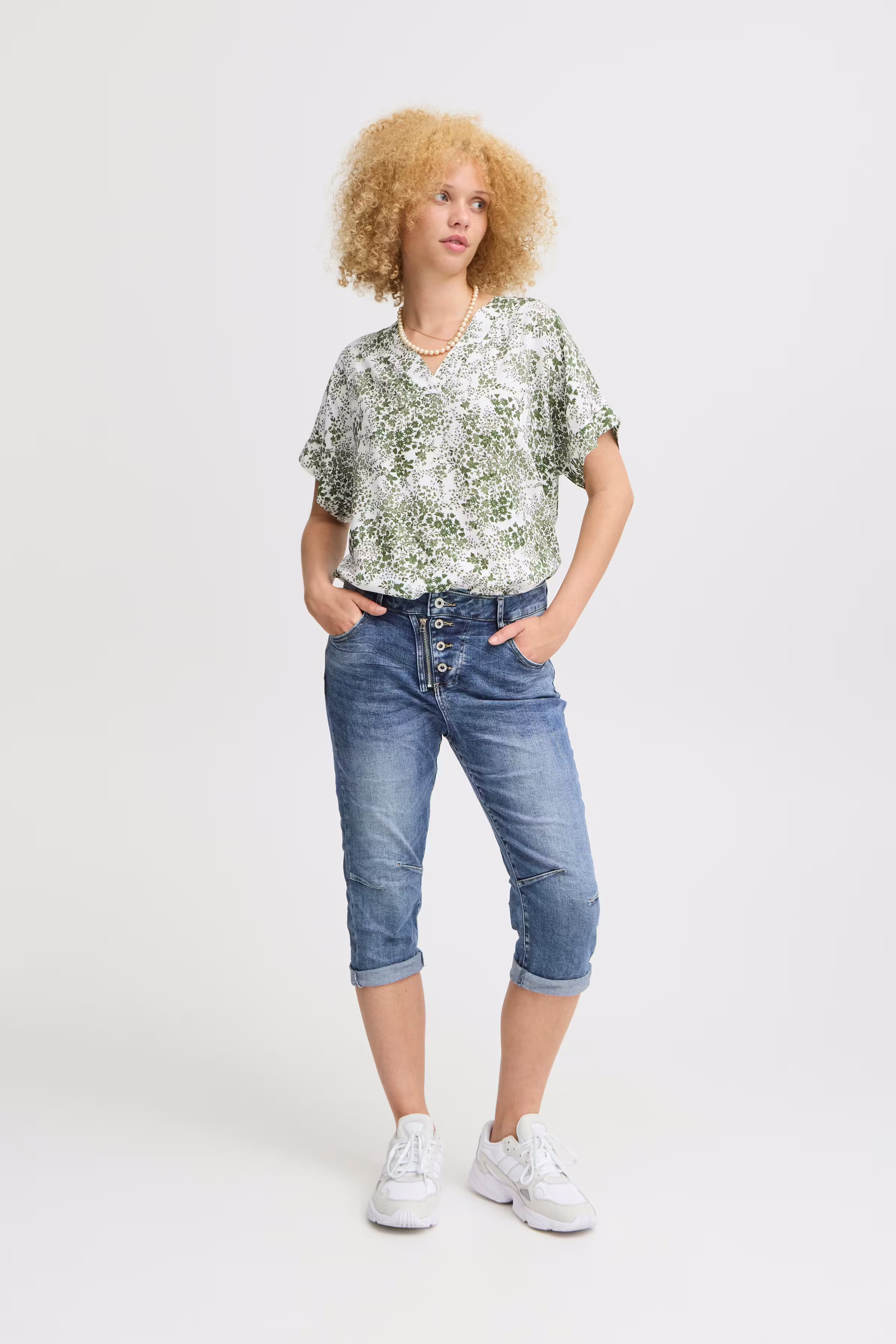 Jeans LOOKBOOK FRONT 22100652-203403