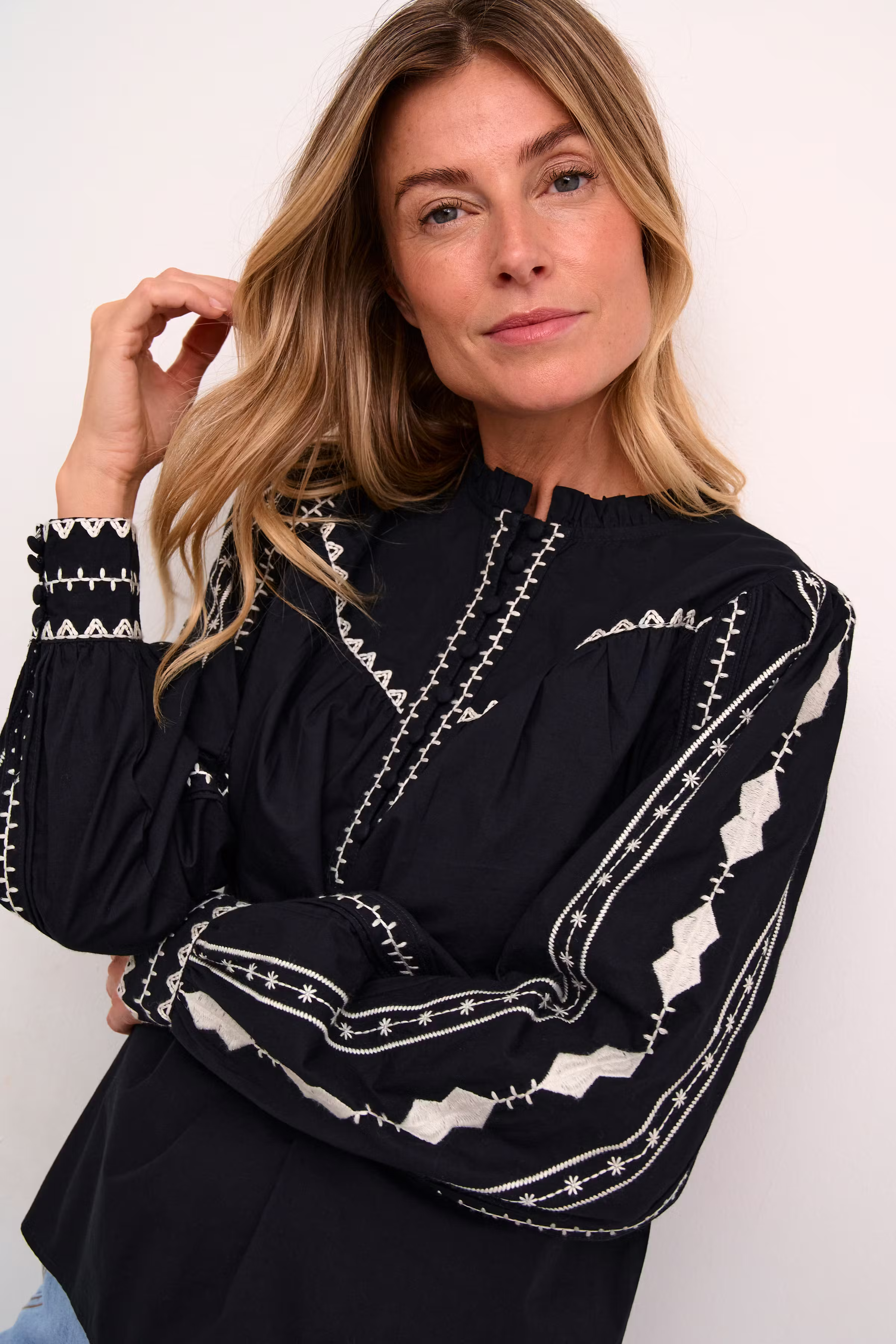 CRGwen Bluse LOOKBOOK DETAIL 10613168-100120