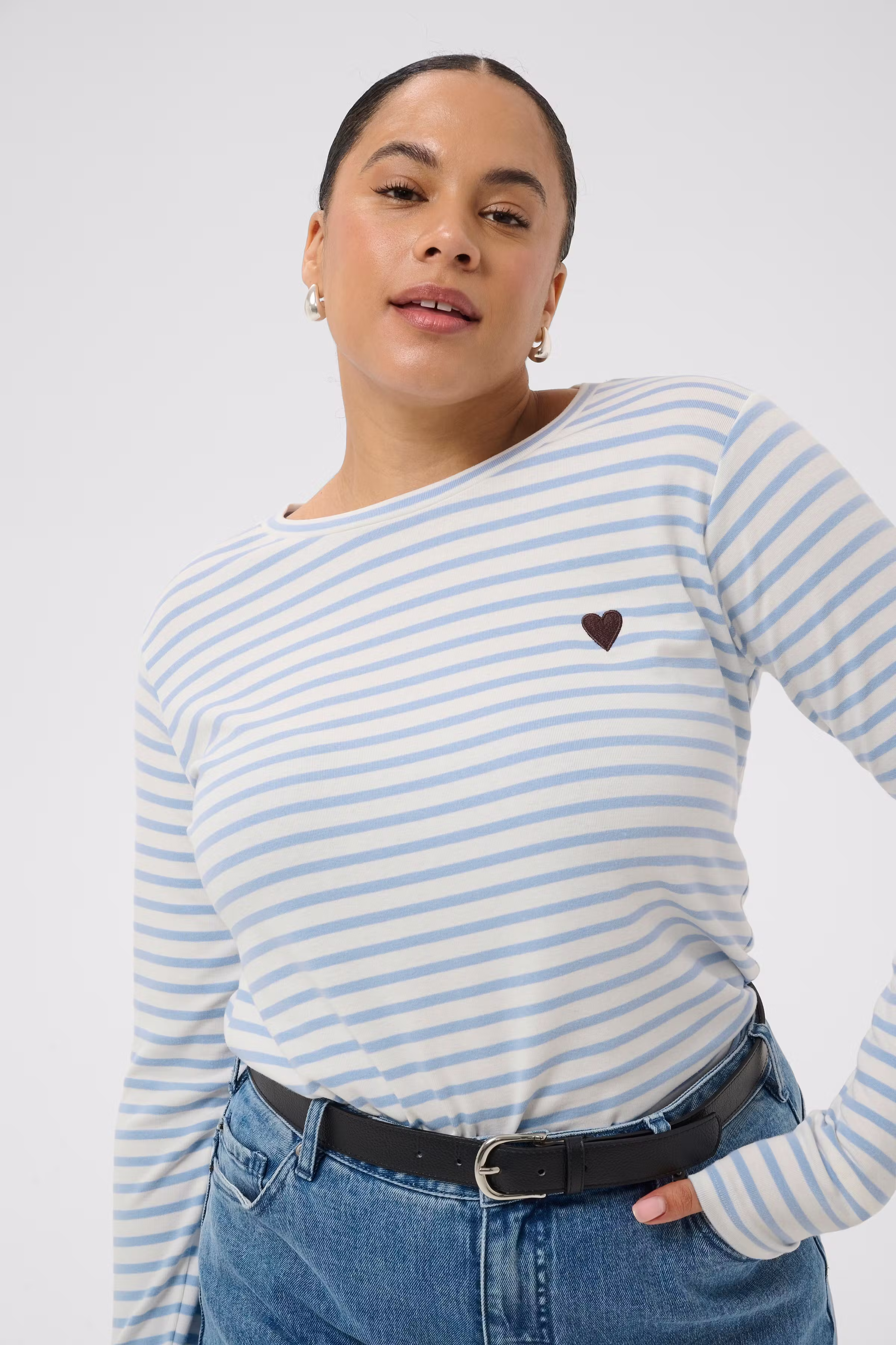 KClia Stribet Langærmet T-shirt LOOKBOOK DETAIL 10580179-110093