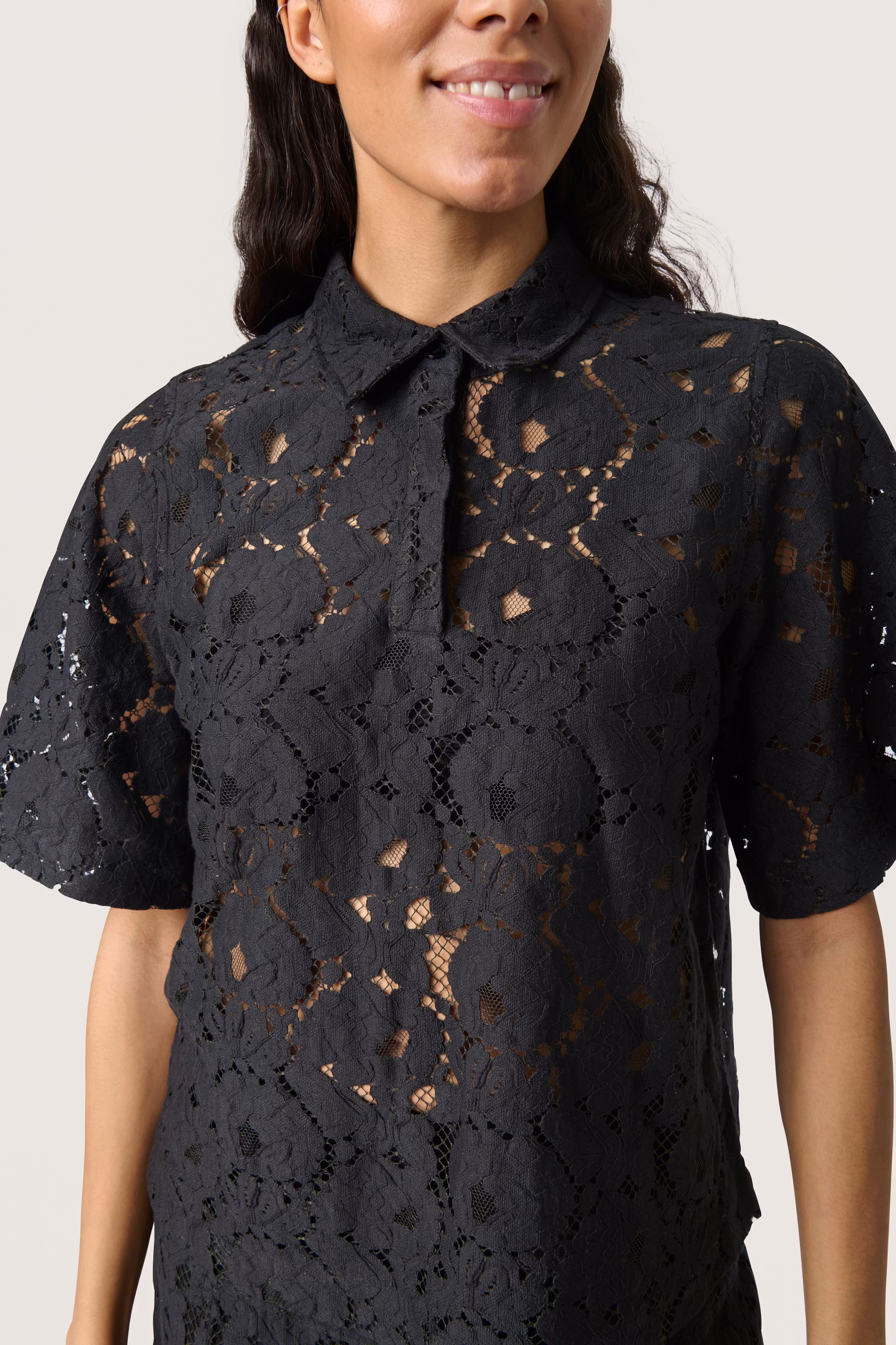 SLTaya Blouse LOOKBOOK DETAIL 30408629-194008