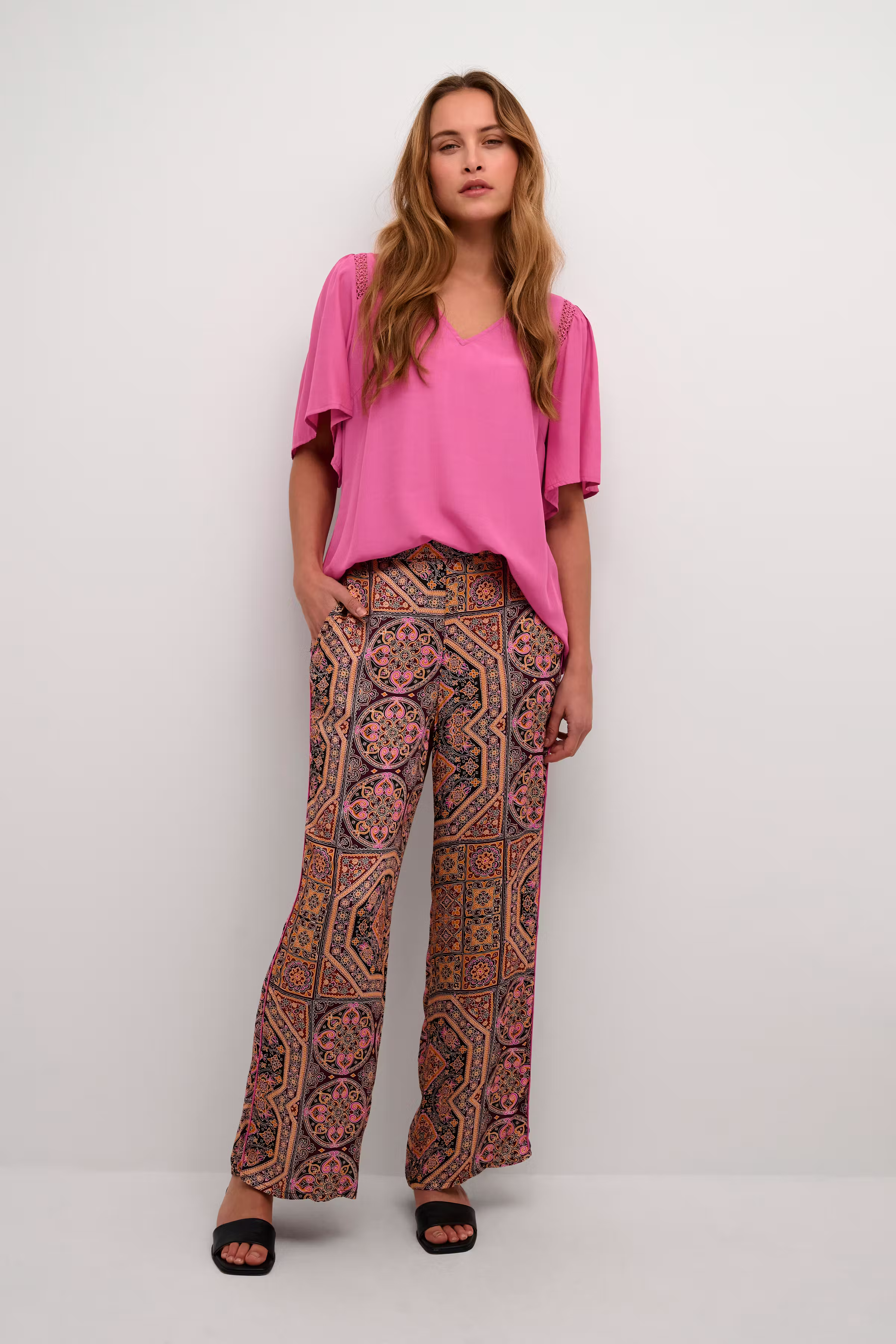 CUsif Bluse LOOKBOOK FRONT 50110900-172627