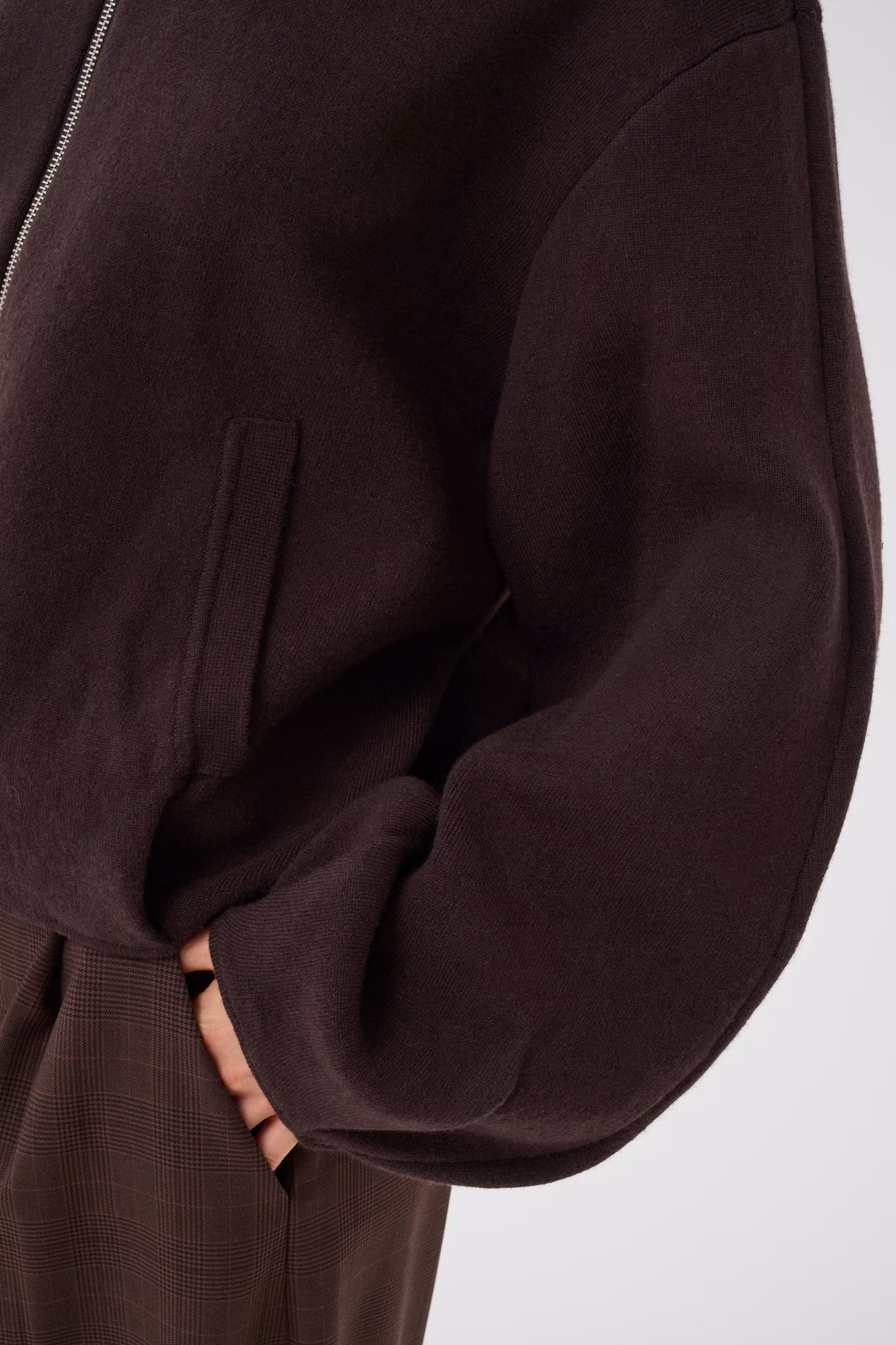 GZvictora Cardigan LOOKBOOK DETAIL 10911500-191018