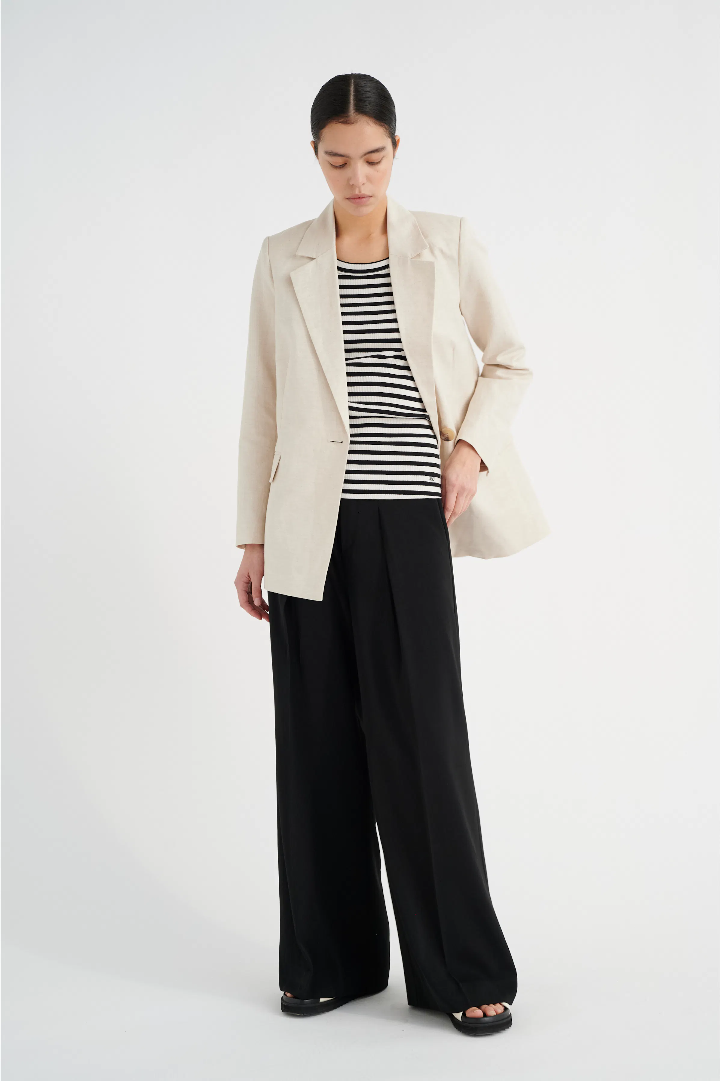 JourniIW Blazer LOOKBOOK FRONT 30107217-301269