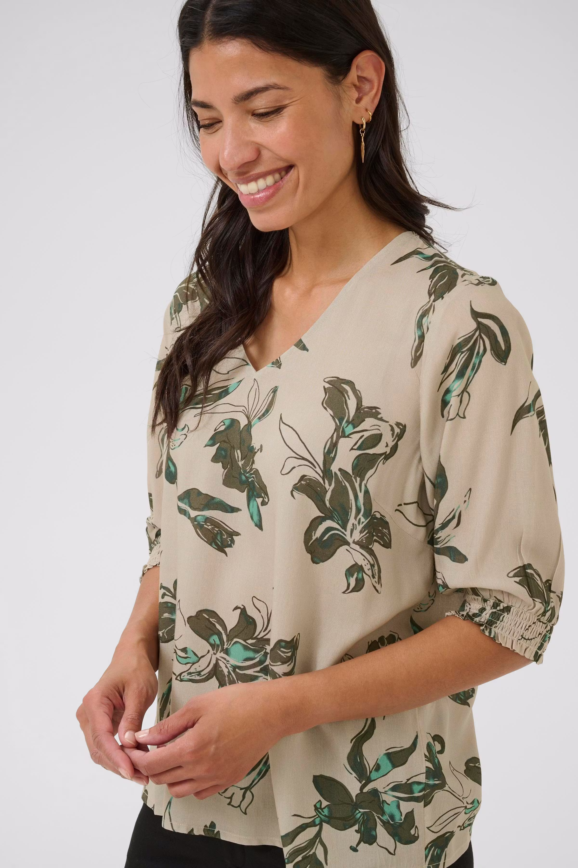 BPtrudy Blouse LOOKBOOK DETAIL 40200012-108404