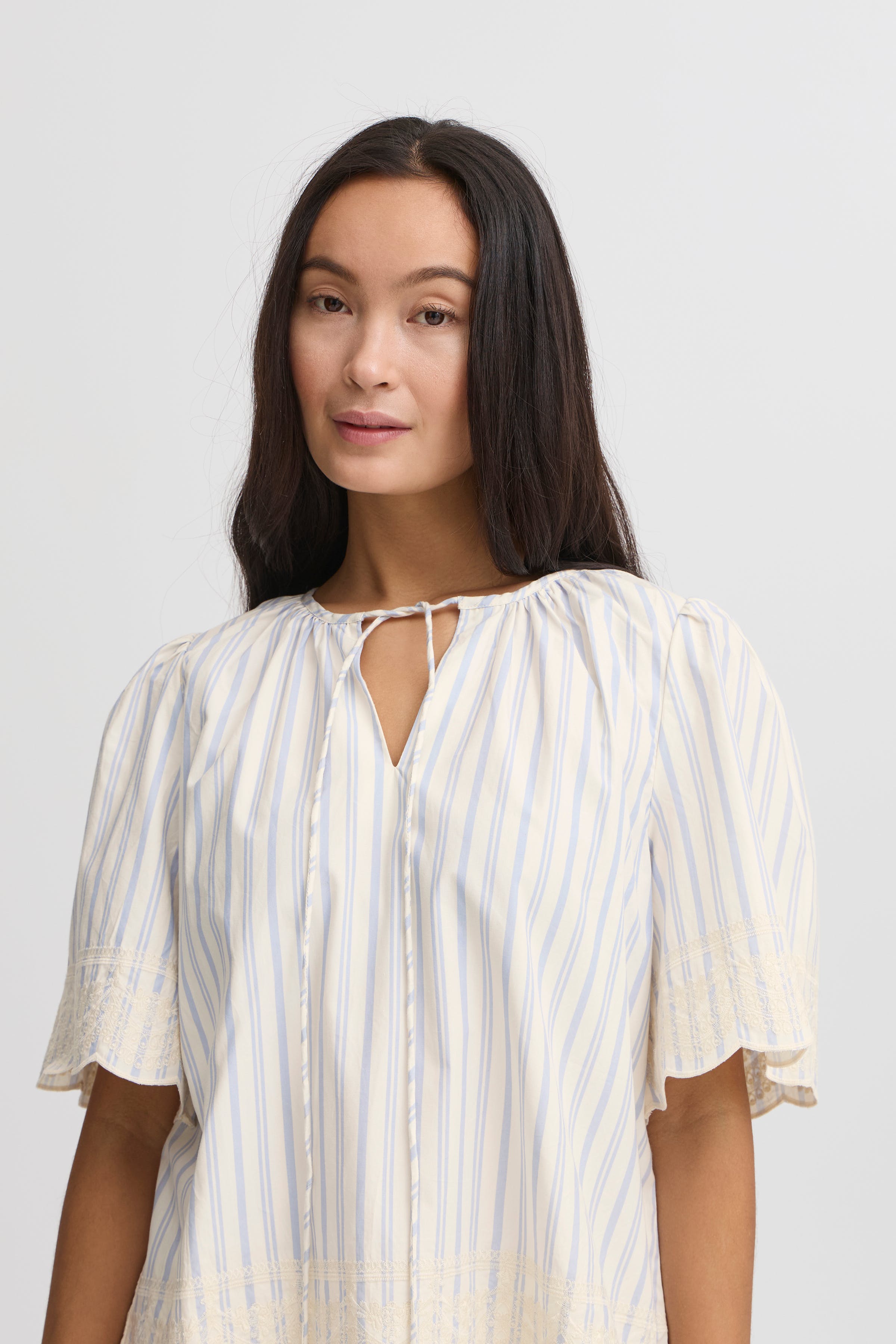 IRMAJA Kurzarm-Bluse LOOKBOOK DETAIL 20122709-130905