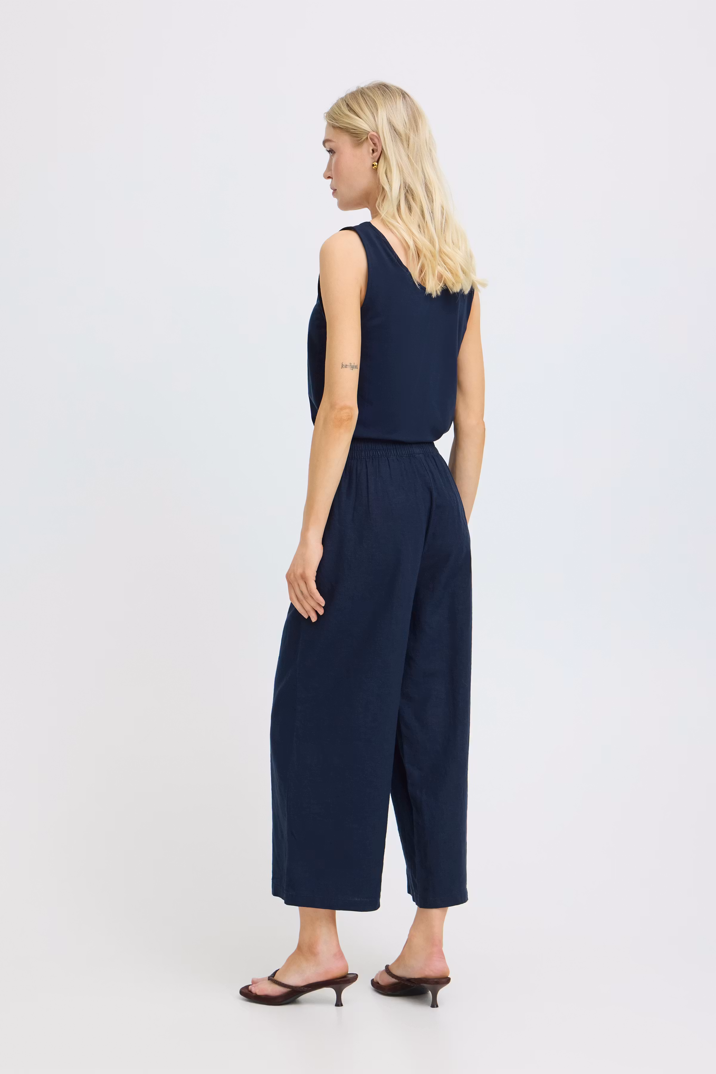 BYFALAKKA Bukser LOOKBOOK BACK 20813083-194020