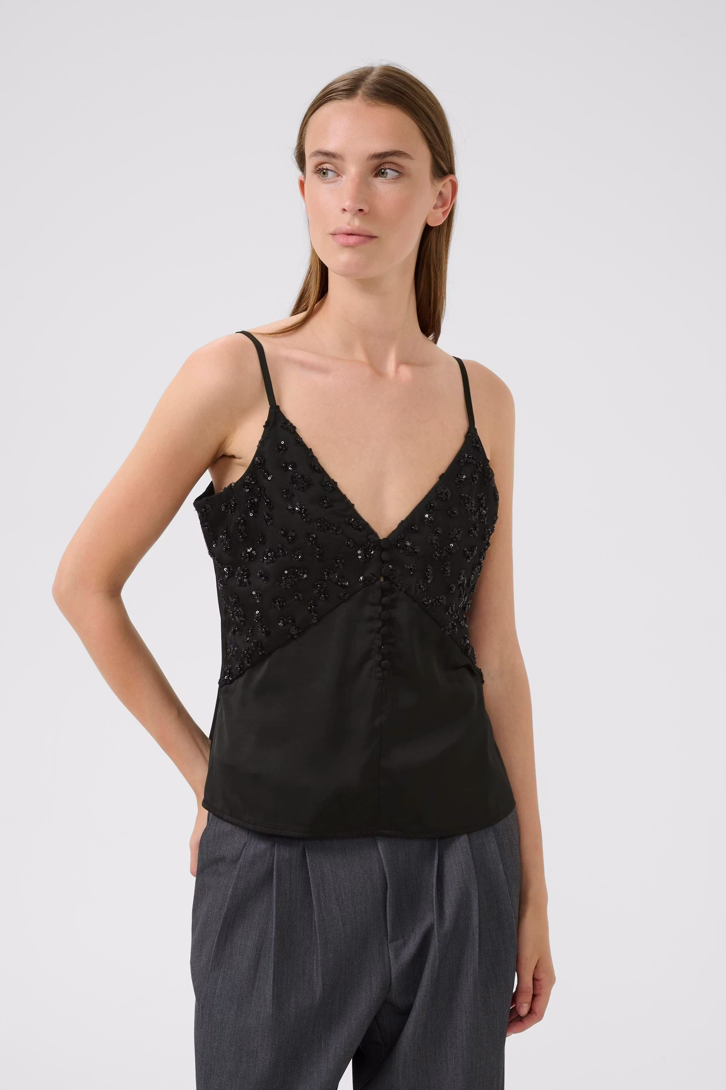 KBCarmen Top LOOKBOOK FRONT 10105732-194008