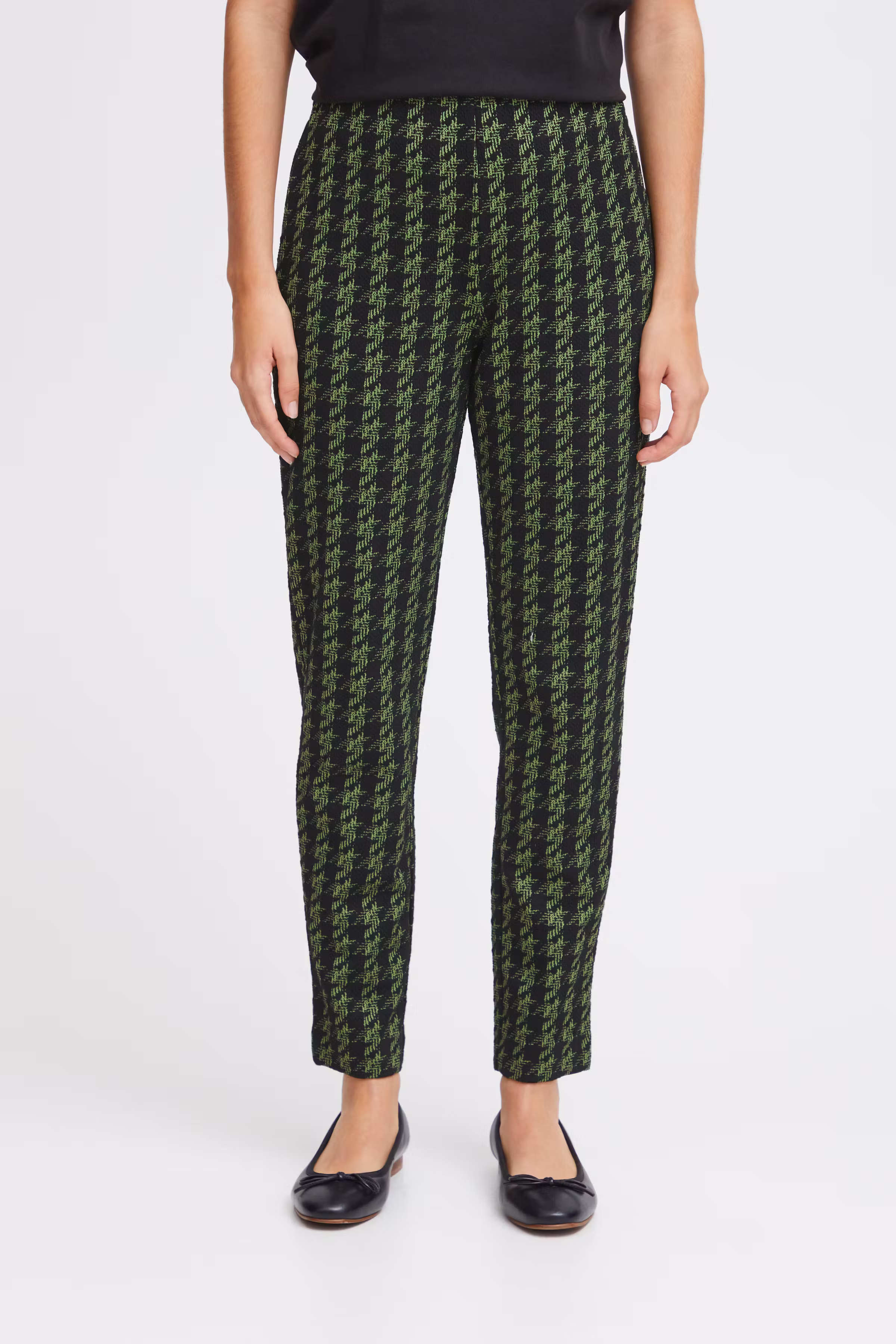 IHKATE Bukser LOOKBOOK FRONT 20120297-202720