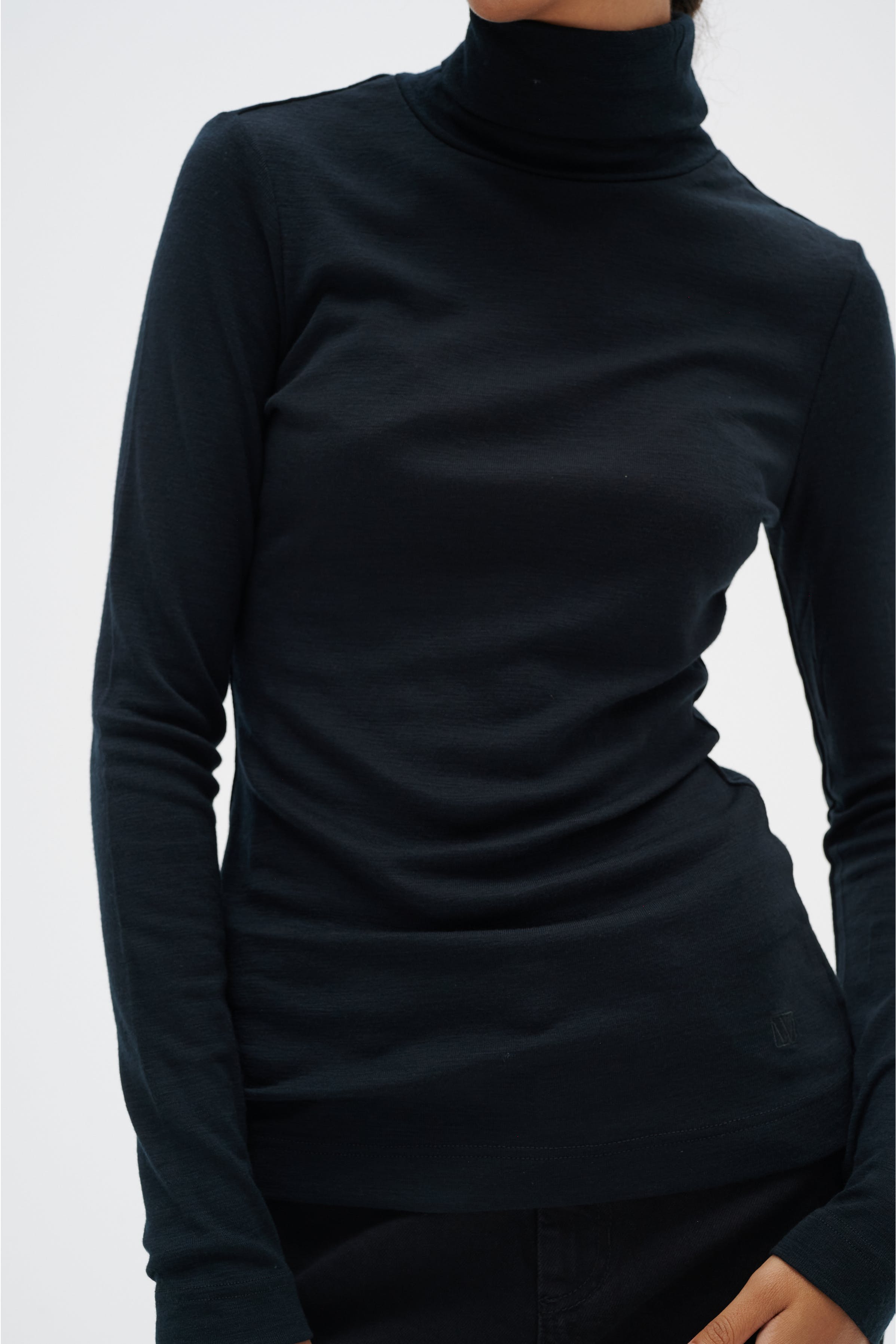 FangIW Polokrage LOOKBOOK DETAIL 30106097-194008