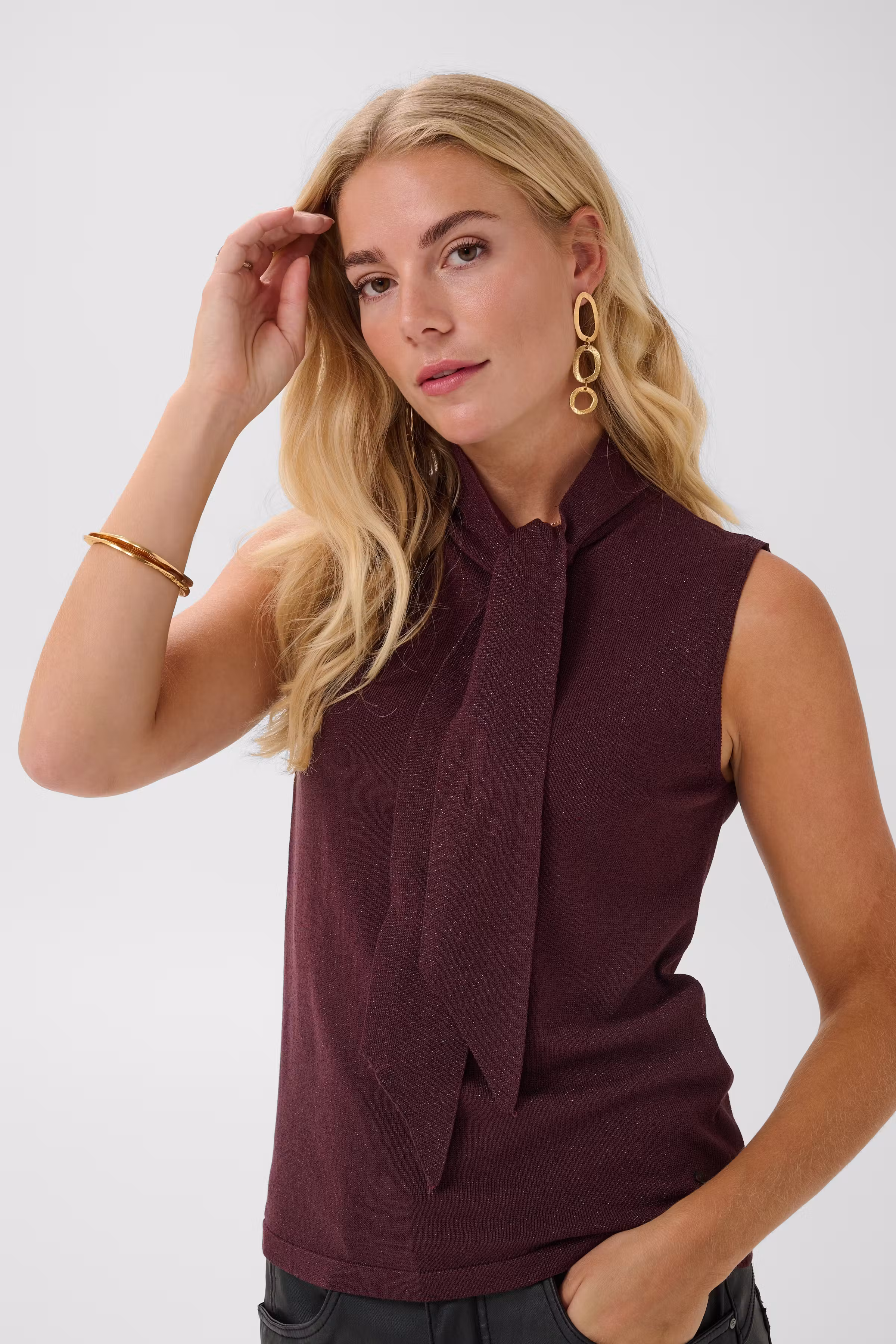 CRZaria Pullover LOOKBOOK DETAIL 10615549-191619