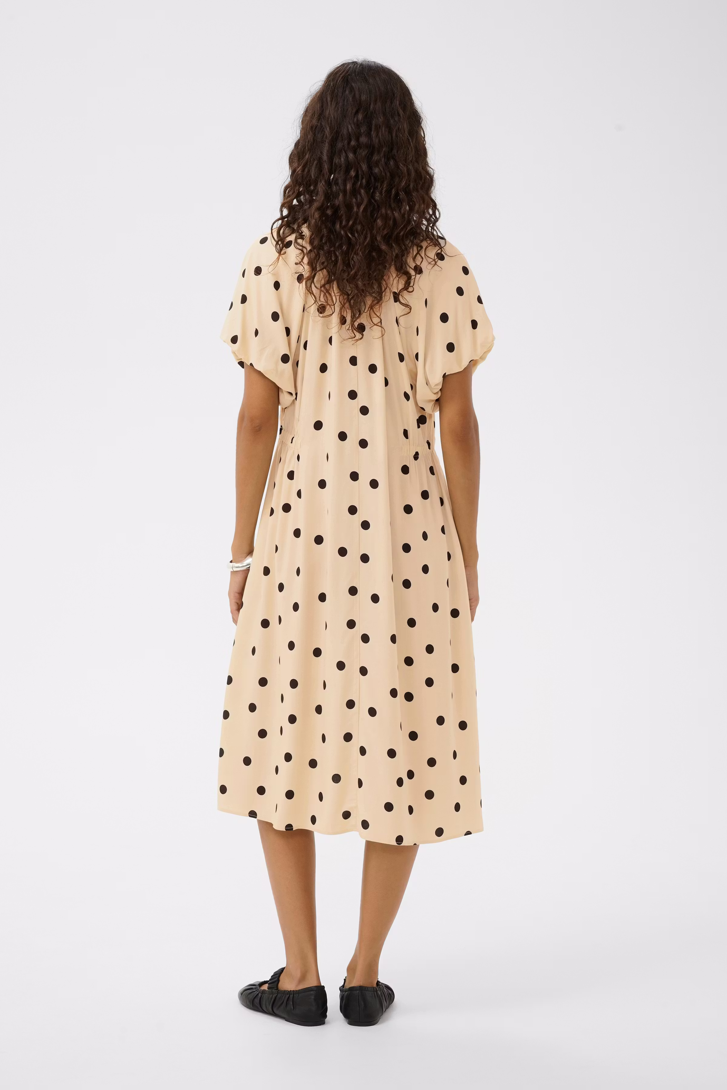 SLArjana Dress LOOKBOOK BACK 30409159-305003