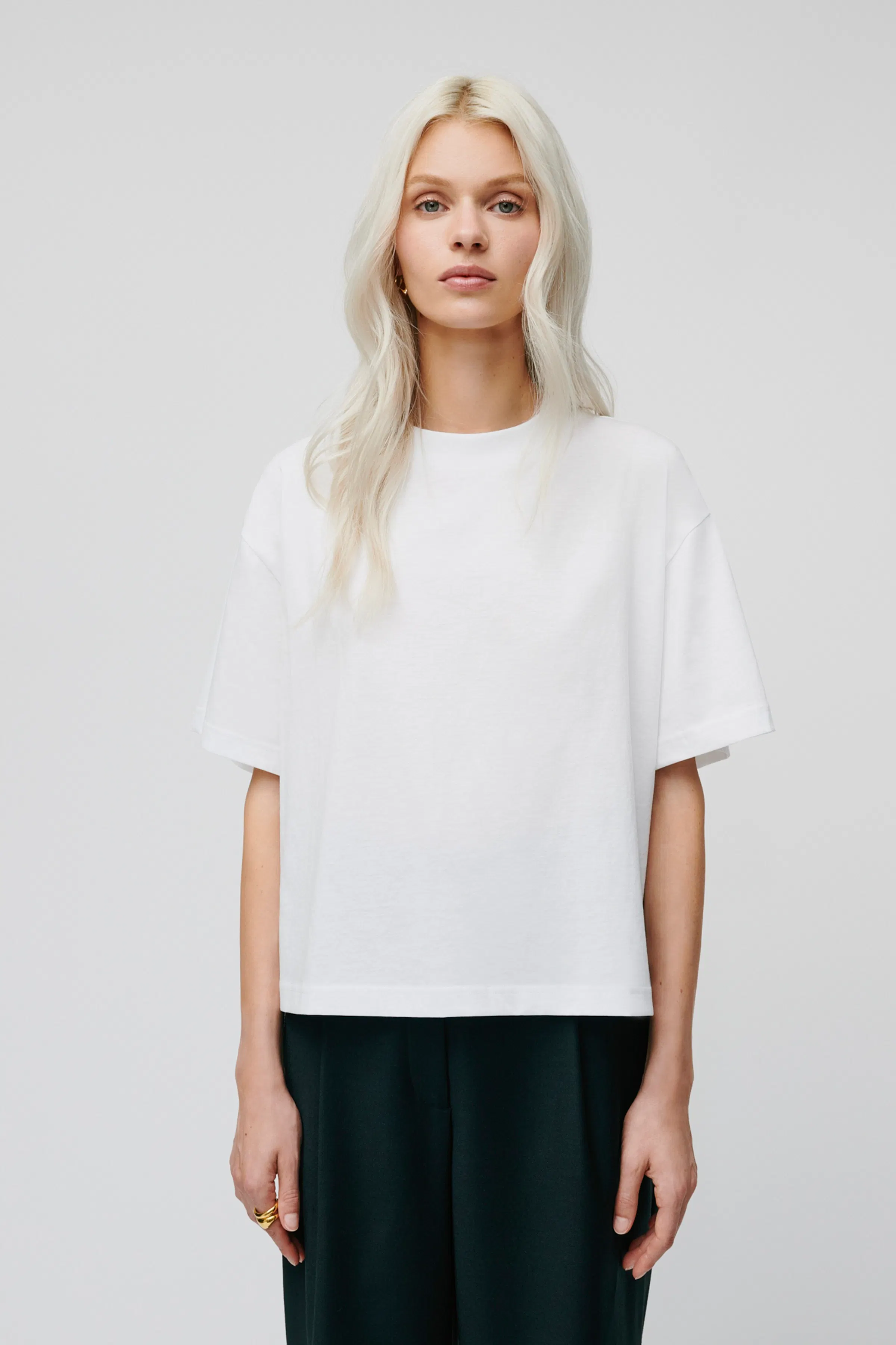 IOKYLA Top LOOKBOOK FRONT 30600543-WH001