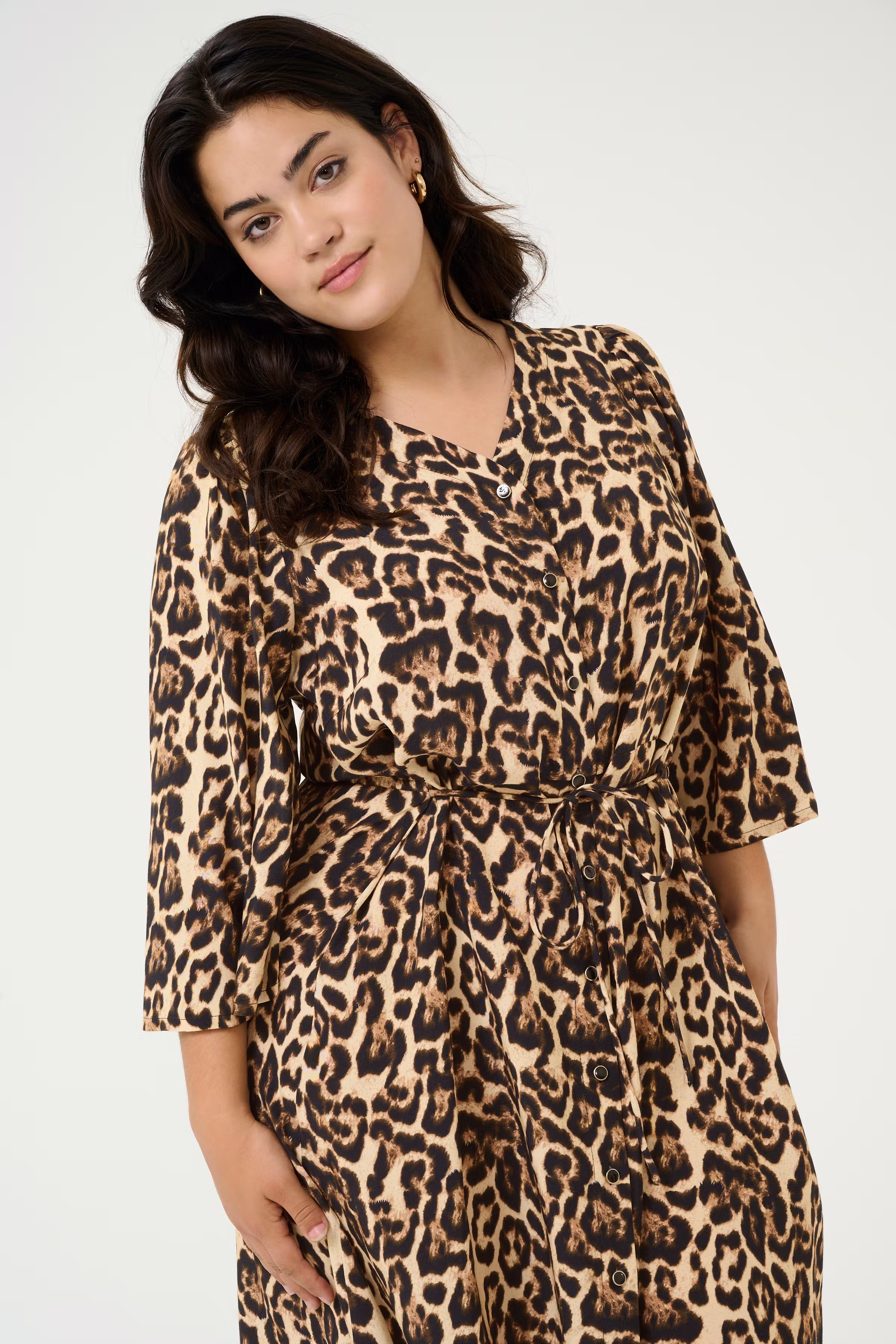 KCperla Robe Léopard Courte LOOKBOOK DETAIL 10583136-107281